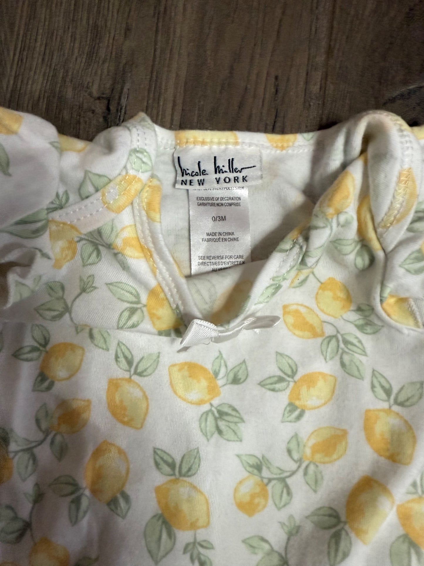 Nicole Miller New York 5pc Onesie Set ( 0-3m size), Kids 3 Month (0-3M)