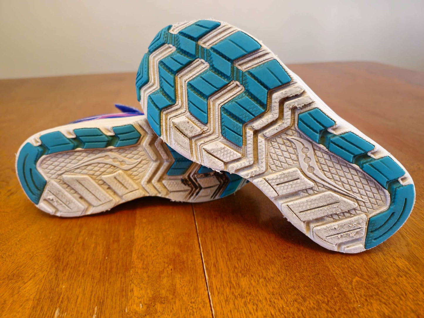 Saucony sneakers, Shoes 10.5 (Toddler:2-4yr)