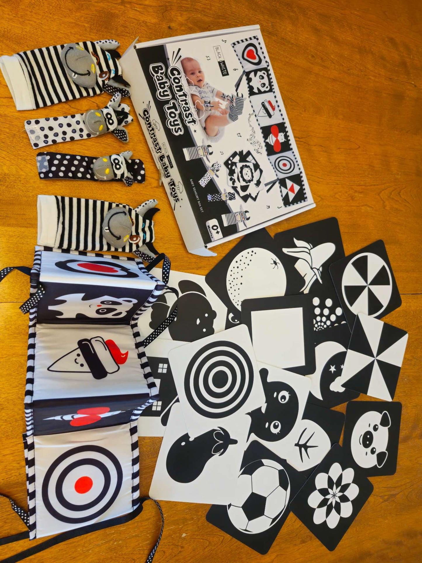 Baby contrast toys