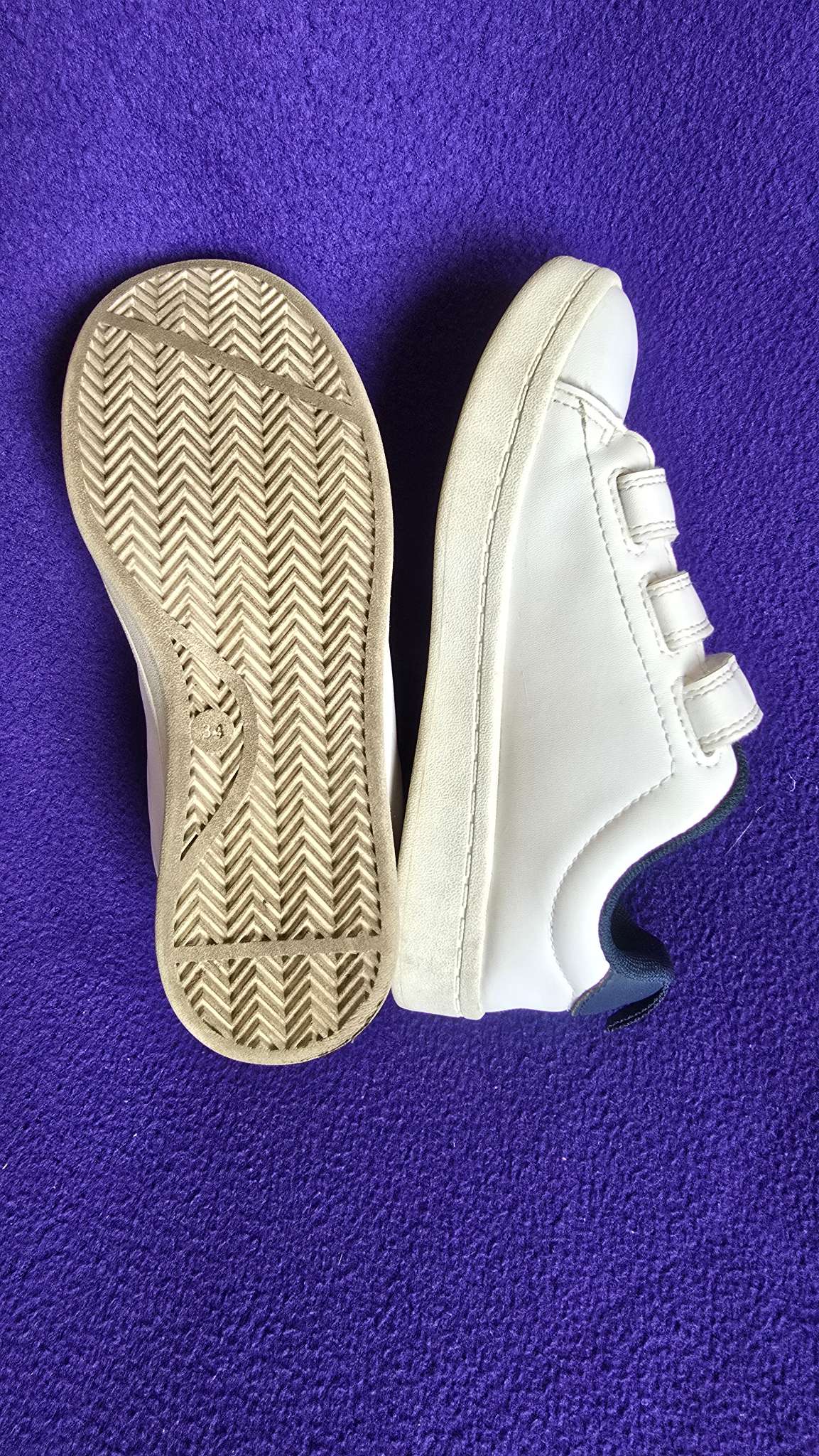 Size 2 white shoes w/ clean velcro. Hardly used, Shoes 2 (Kids:4-8yr)