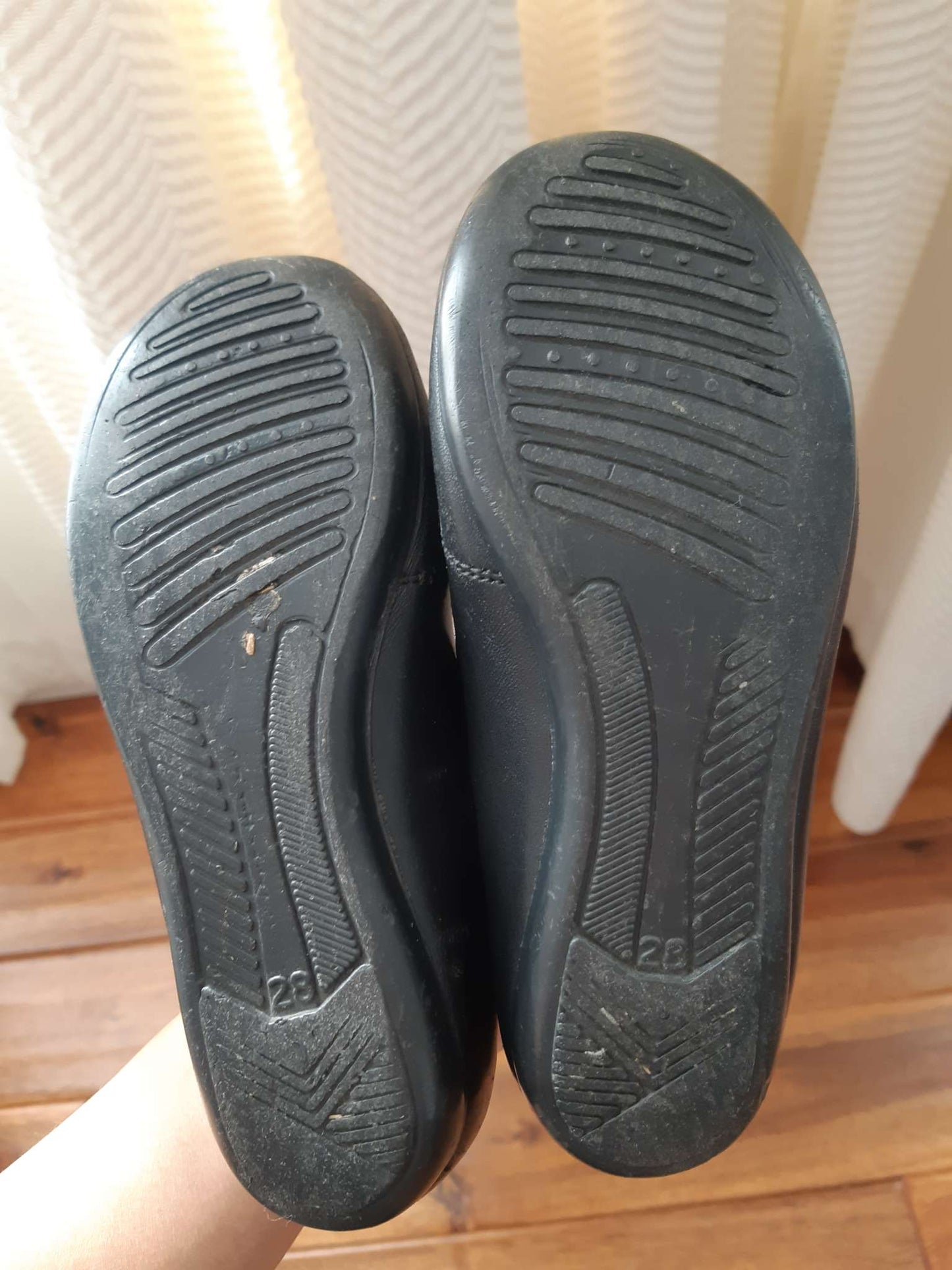 Adelisa & Co Black Leather Mary Janes, Shoes 10.5 (Toddler:2-4yr)