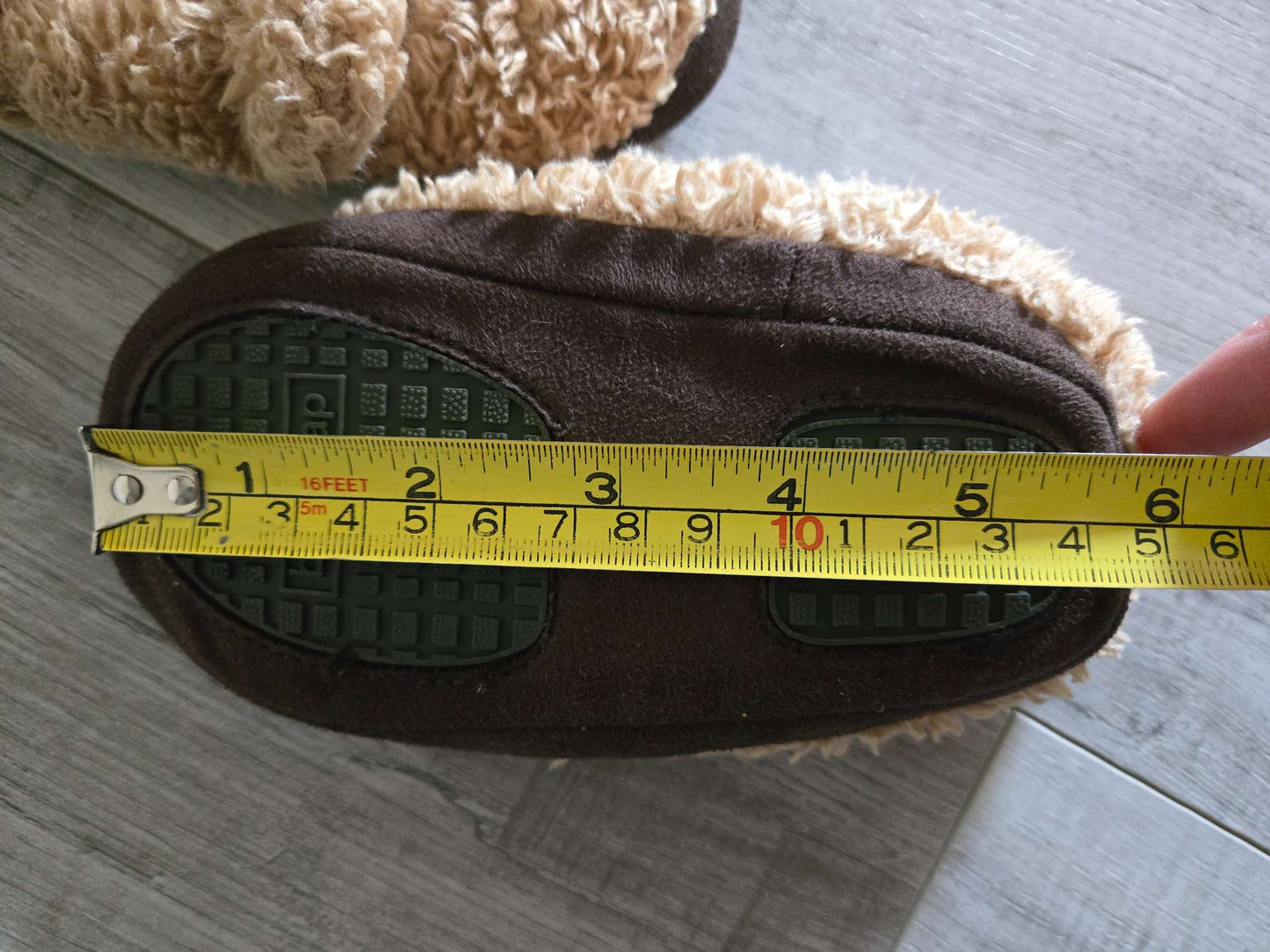 Baby Gap Toddler Teddy Bear Slippers, Size M (7/8), Shoes 7 (Walkers:12-24 mth)