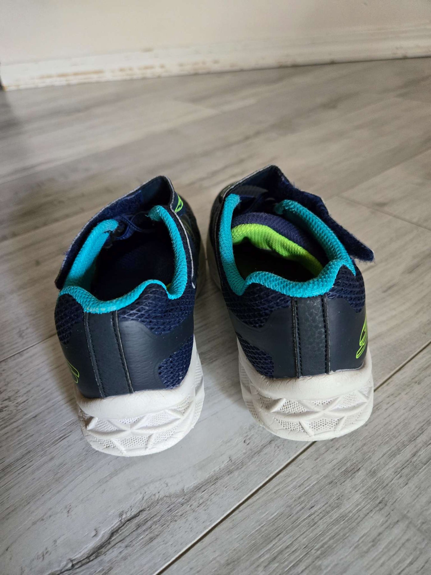 Skechers Runners, Size 13, Shoes 13 (Kids:4-8yr)