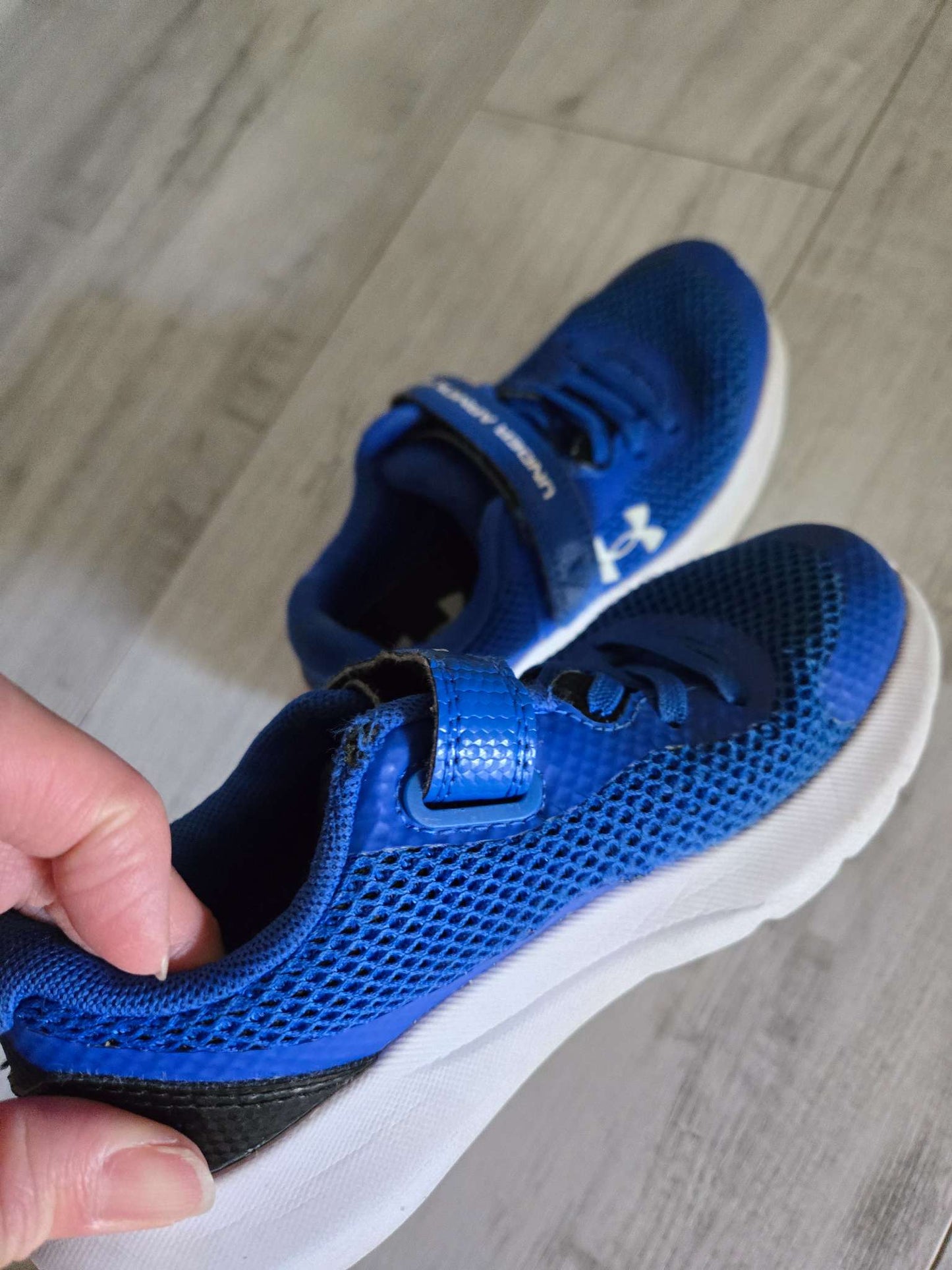 Under Armour Runners, Toddler Size 12, Shoes 12 (Toddler:2-4yr)