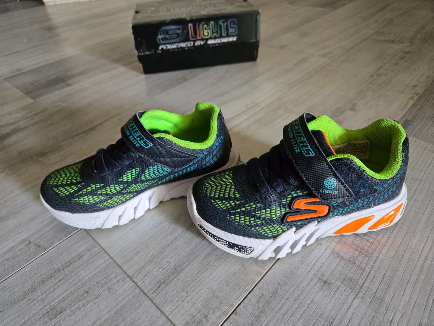 Skechers Flex-Glow Elite Vorlo Light Up Sneaker Navy/Multi, Size 11, Shoes 11 (Toddler:2-4yr)