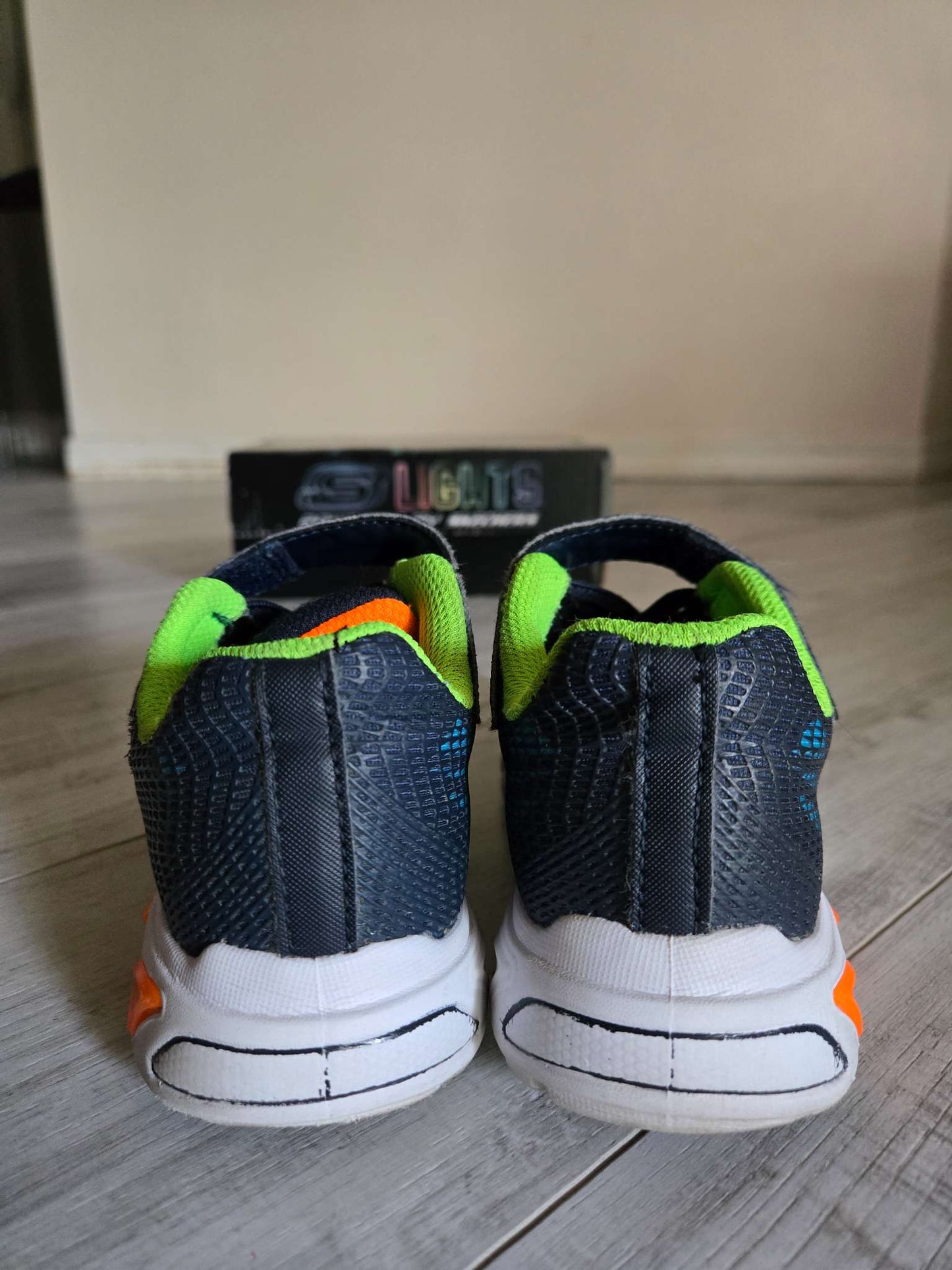 Skechers Flex-Glow Elite Vorlo Light Up Sneaker Navy/Multi, Size 11, Shoes 11 (Toddler:2-4yr)
