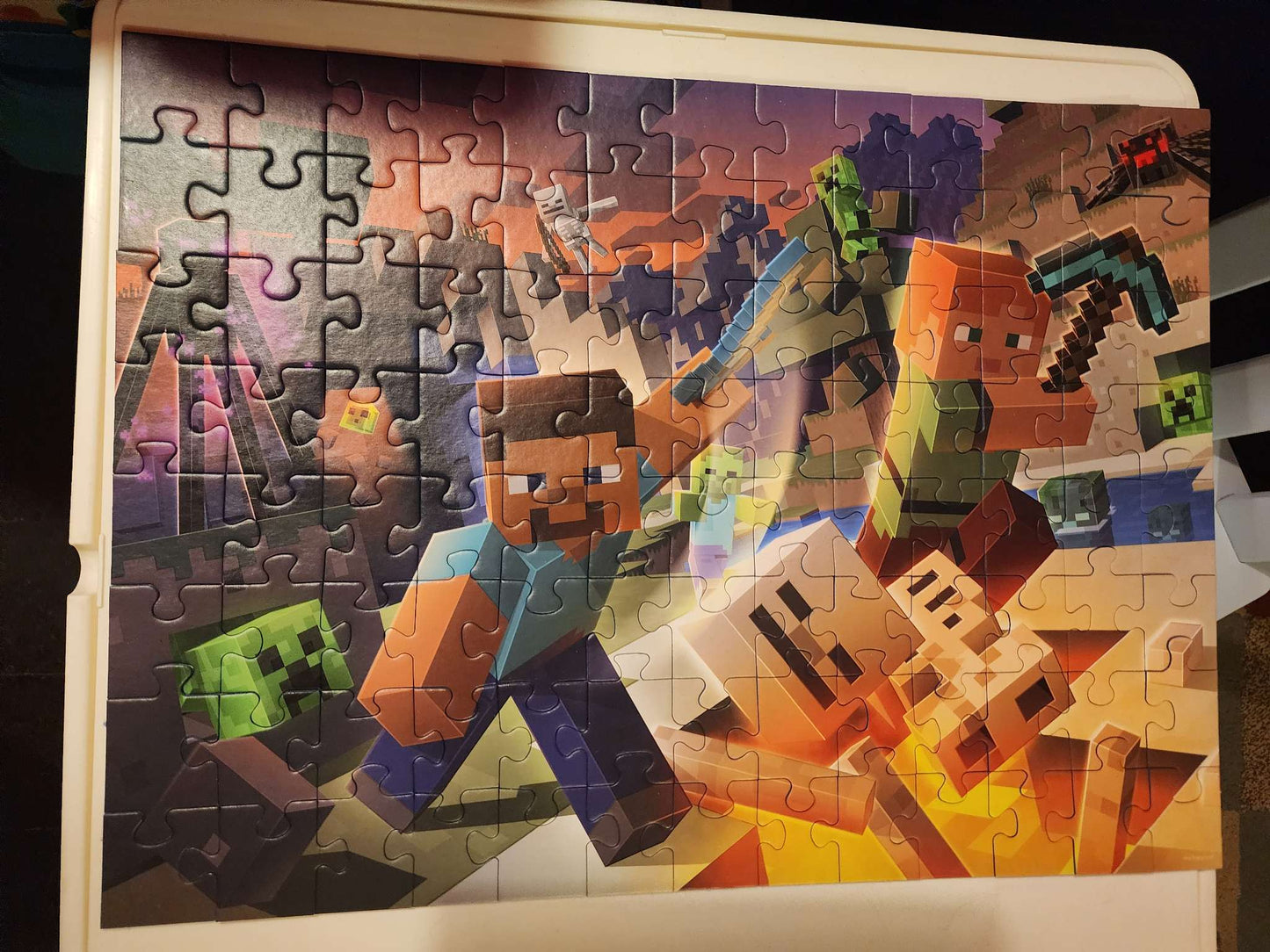 Perfect condition Ravensburger Minecraft puzzle 100 pc.