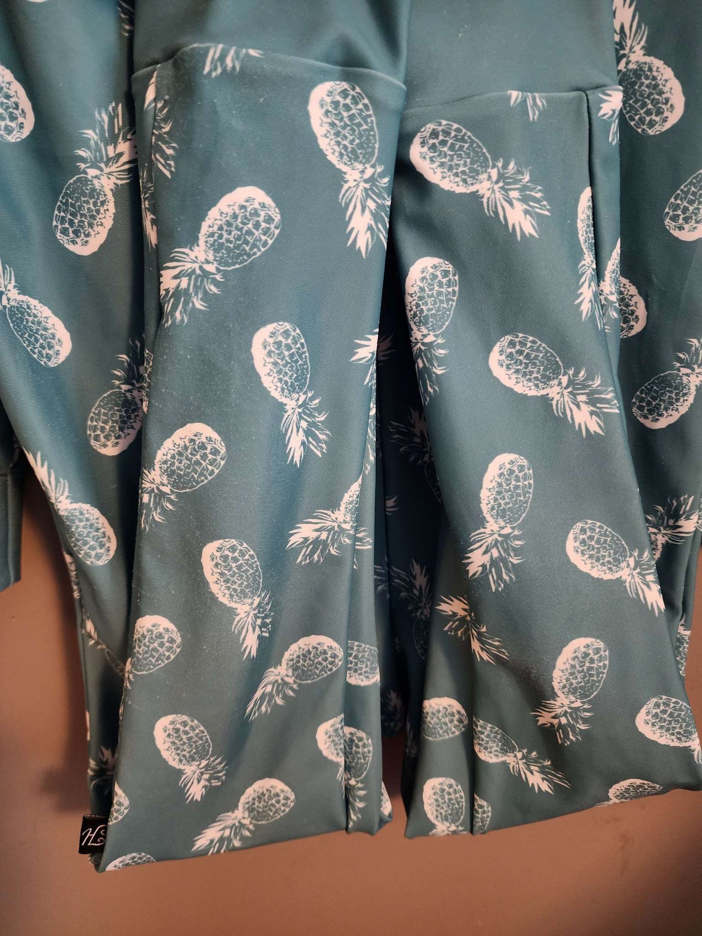 Honeysuckle Swim Sun Suit Size 5T MSRP $45 pineapple, Kids 5/5T (extra small)