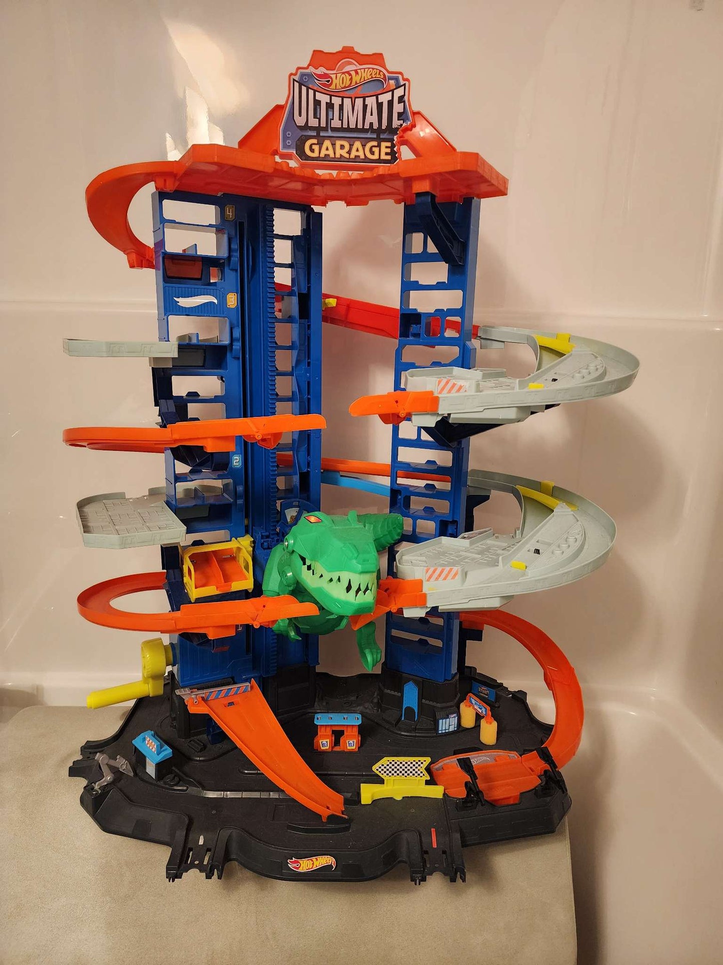 Hotwheels Ultimate Garage 3 feet TALL. Stores 100+ hotwheels MSRP $179