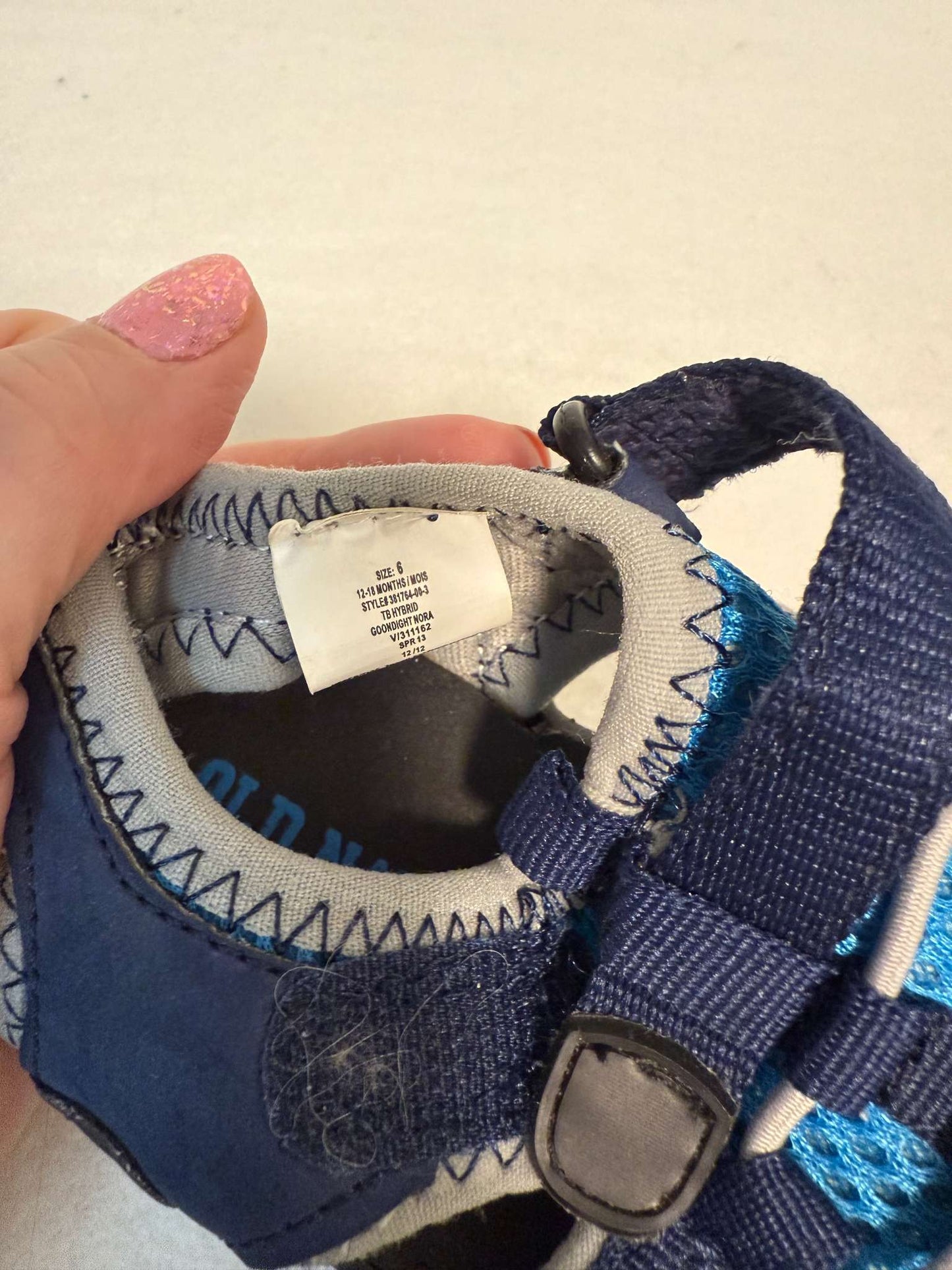 Old Navy Blue Keen-style sandals Size 6/12-18m, Shoes 6 (Walkers:12-24 mth)