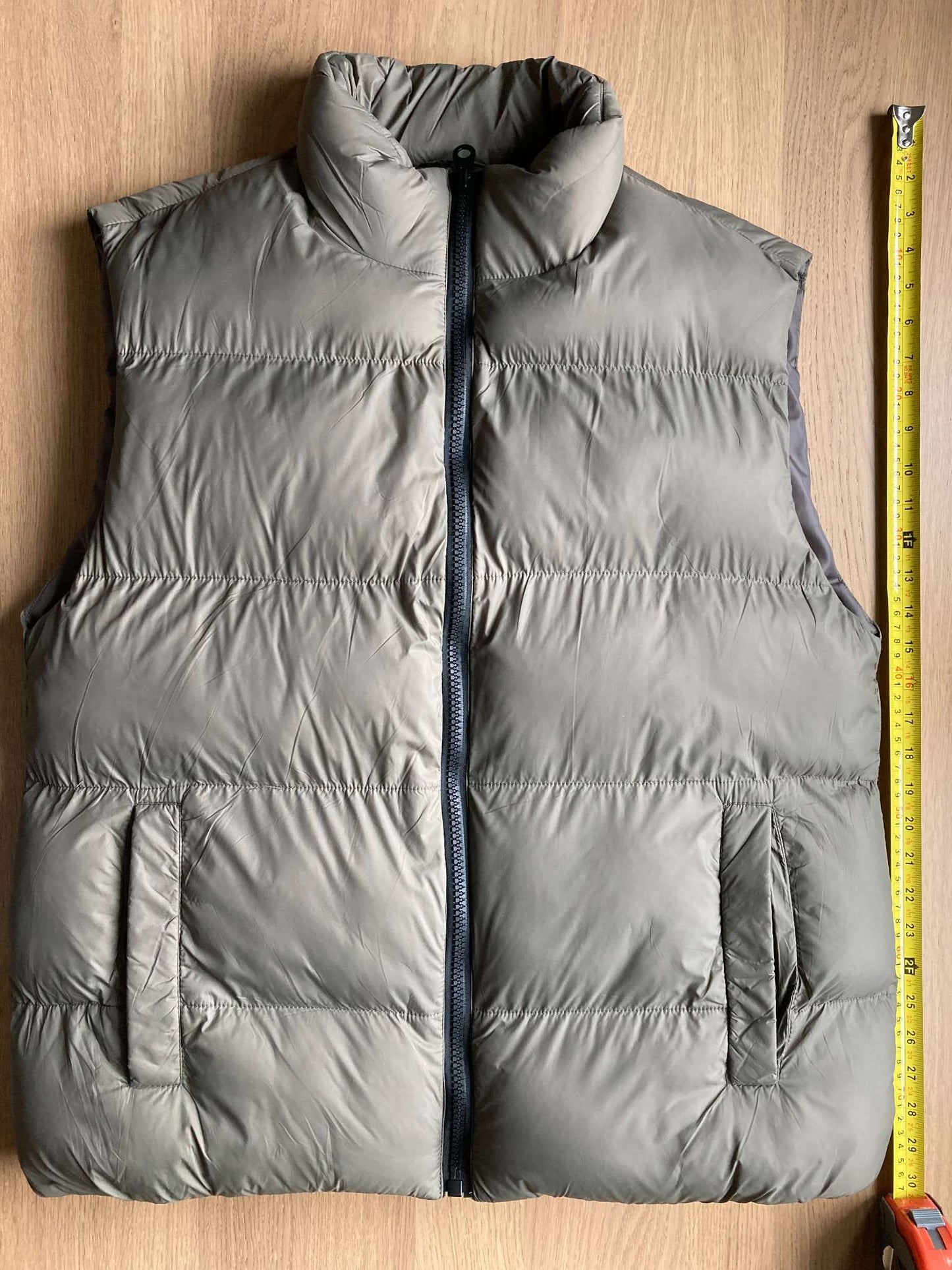 NEW Puffy Vest, Size 14+, Kids 16 to 20 (extra large)