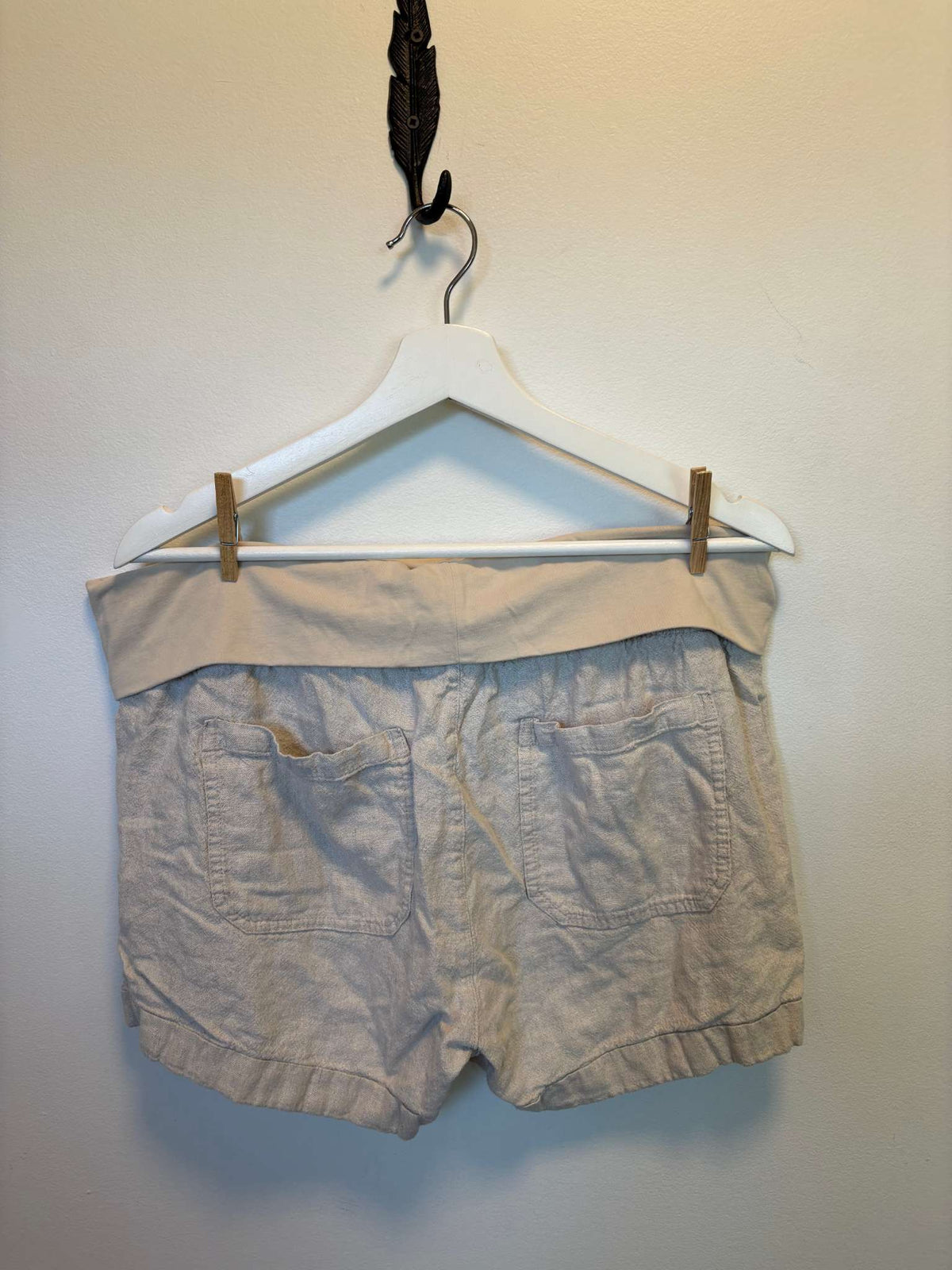 Cream Shorts, Maternity L (12-14)