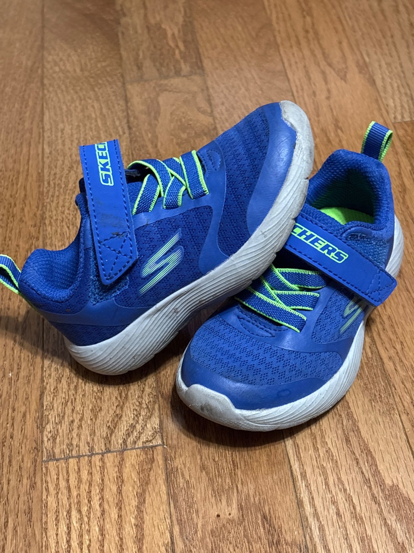 Skechers runners, Shoes 7 (Walkers:12-24 mth)