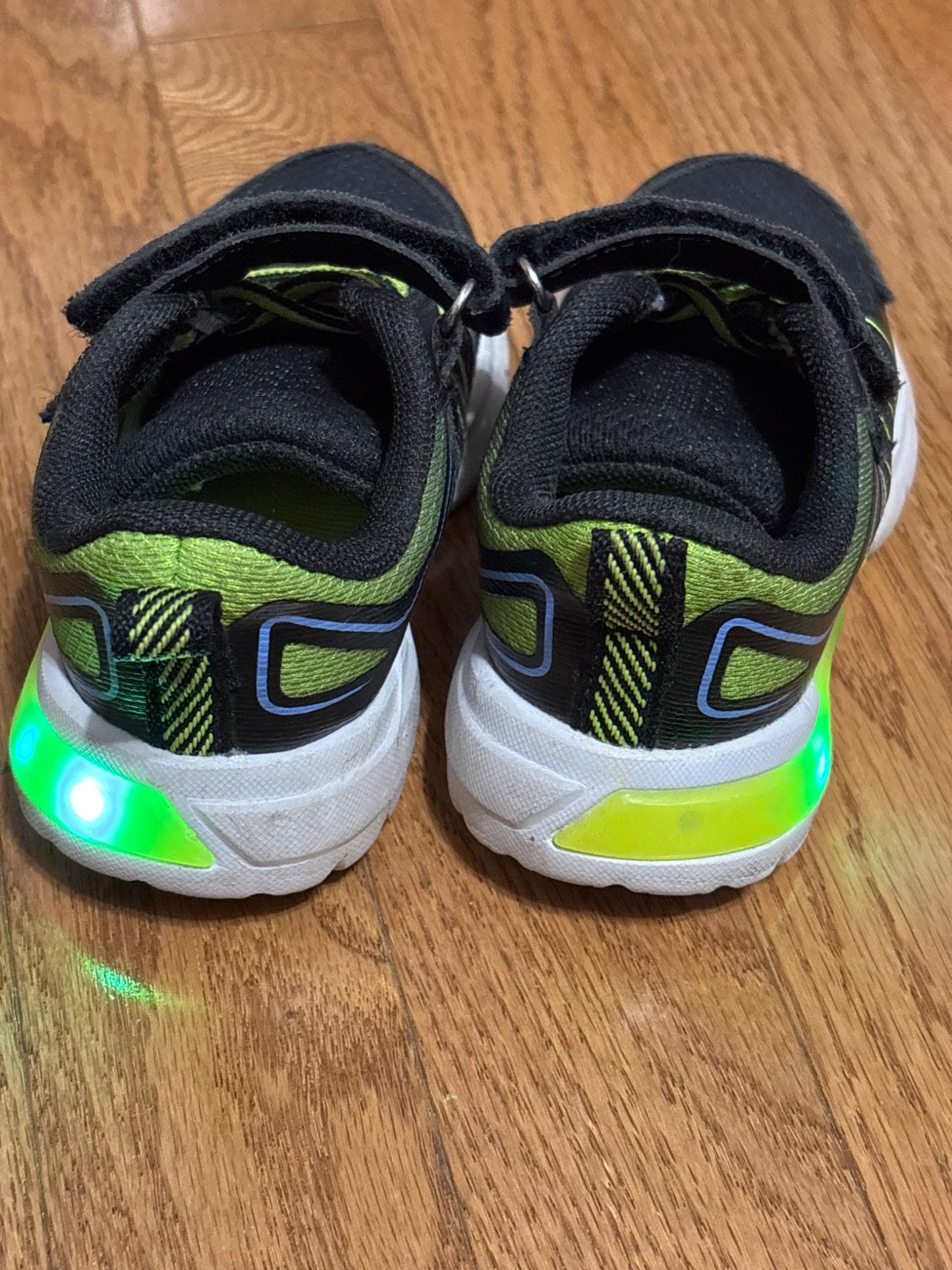 Light up shoes, Shoes 6 (Walkers:12-24 mth)