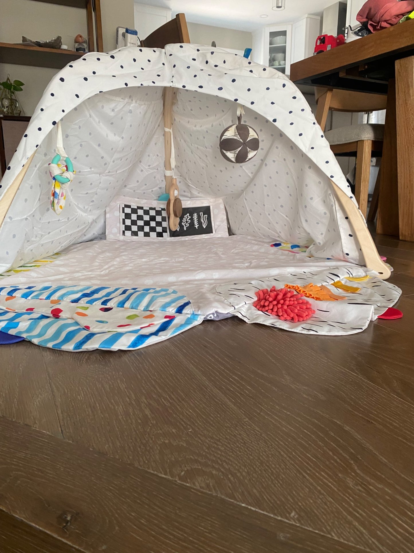 LOVEVERY The Play Gym