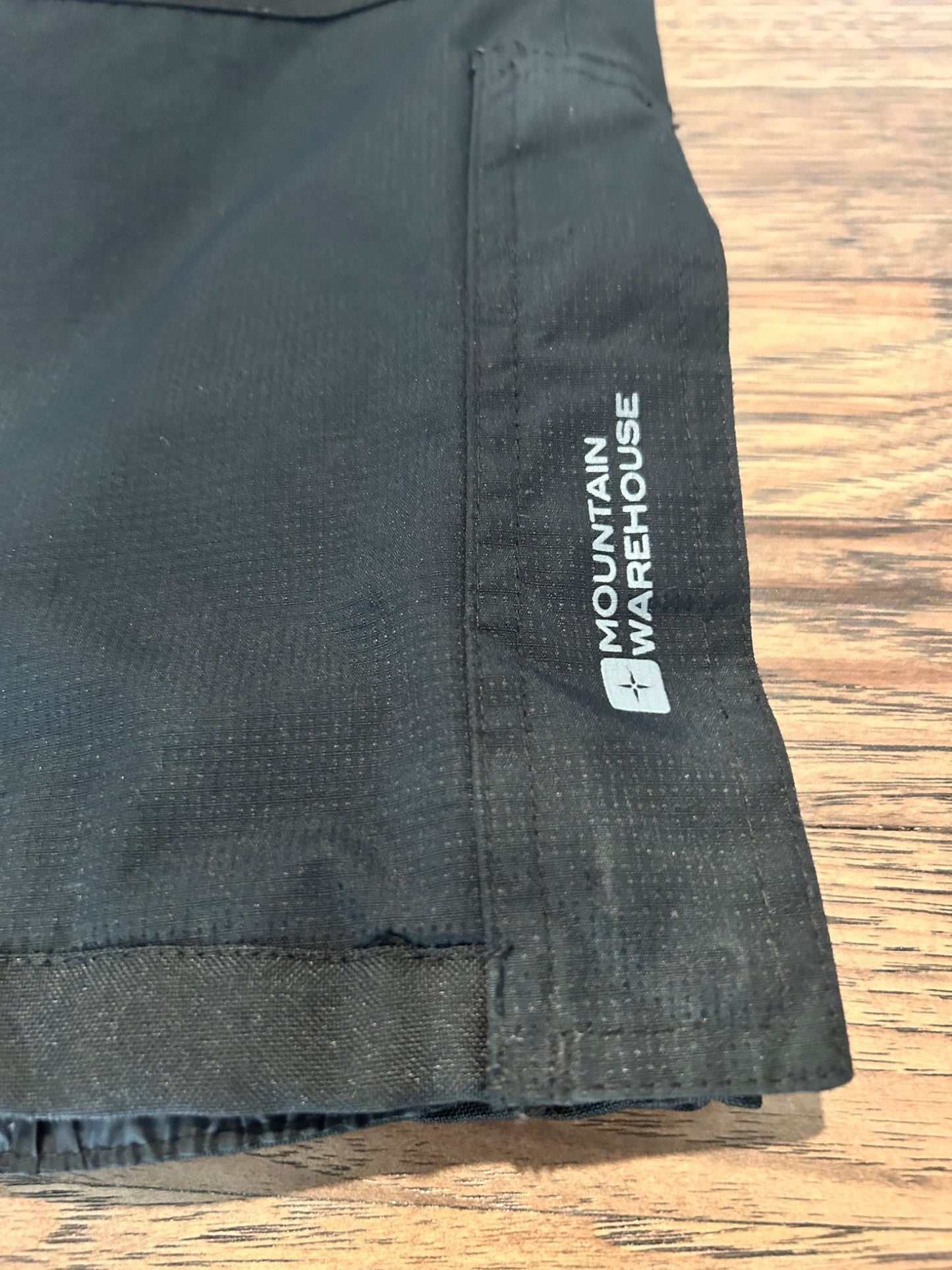 Snow pants - Mountain Warehouse Sz 5-6 (MSRP $100), Kids 5/5T (extra small)