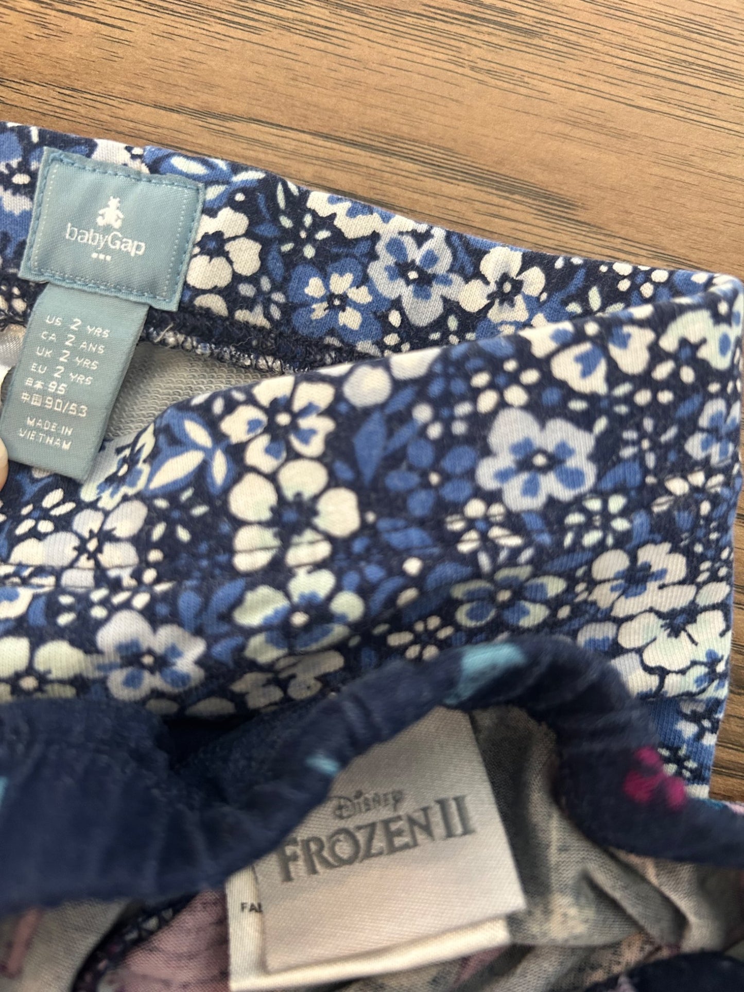 4 x Pants 24mo/2T (GAP, Disney, Old Navy), Kids 24 Month (18-24M)
