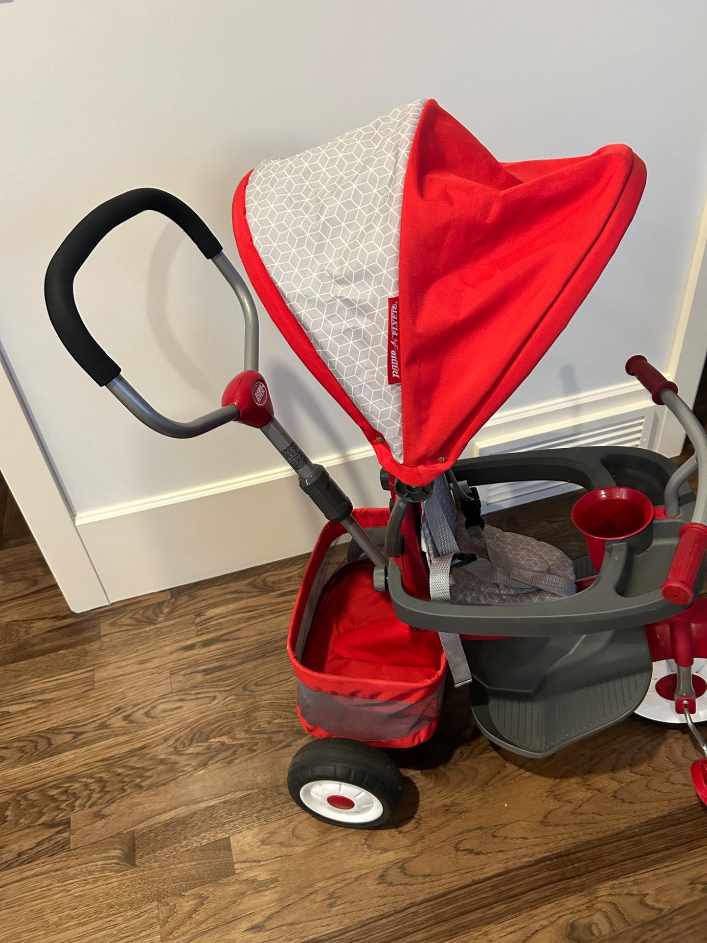 Radio Flyer Stroll 'N Trike Red Toddler Tricycle (MSRP $