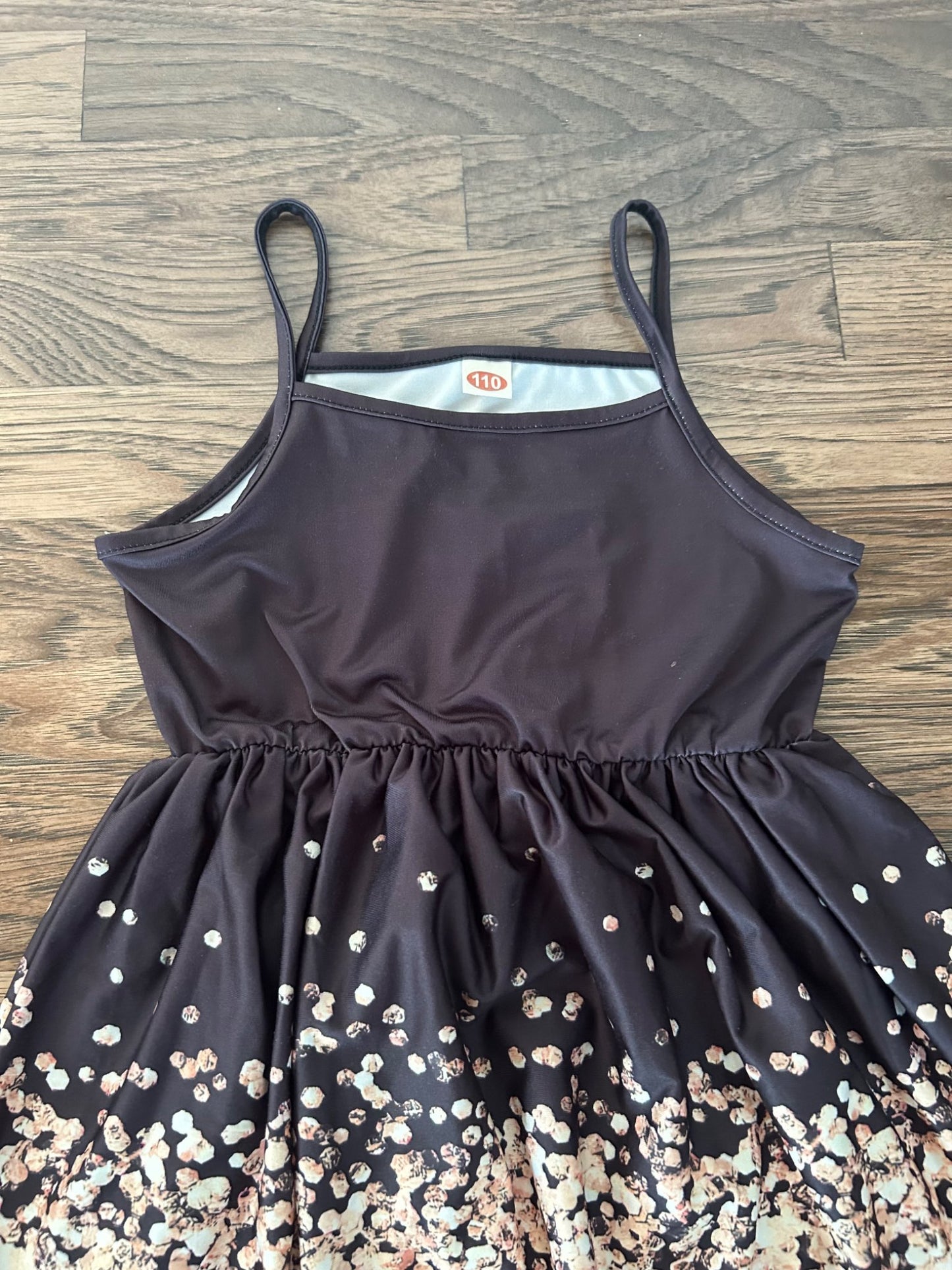 2 x dresses Sz 4/5, Kids 4/4T