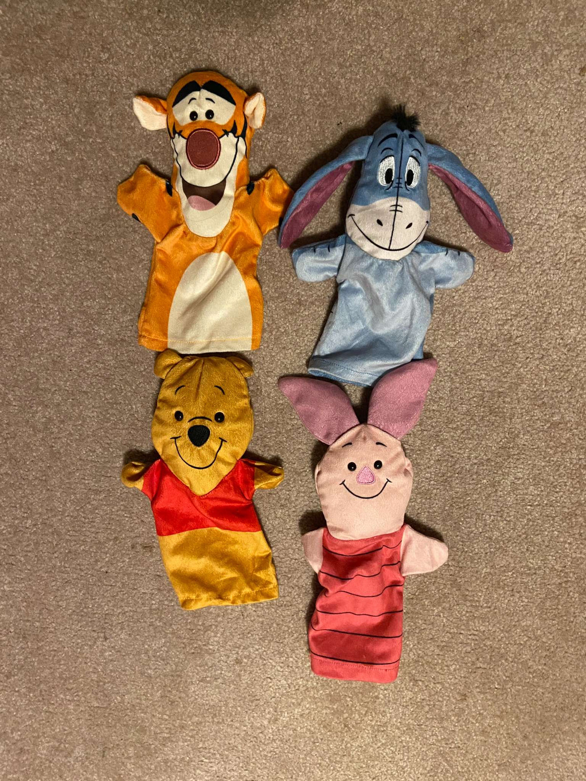 Melissa & Doug Disney Winnie the Pooh Puppets MSRP $39.84 LIKE NEW