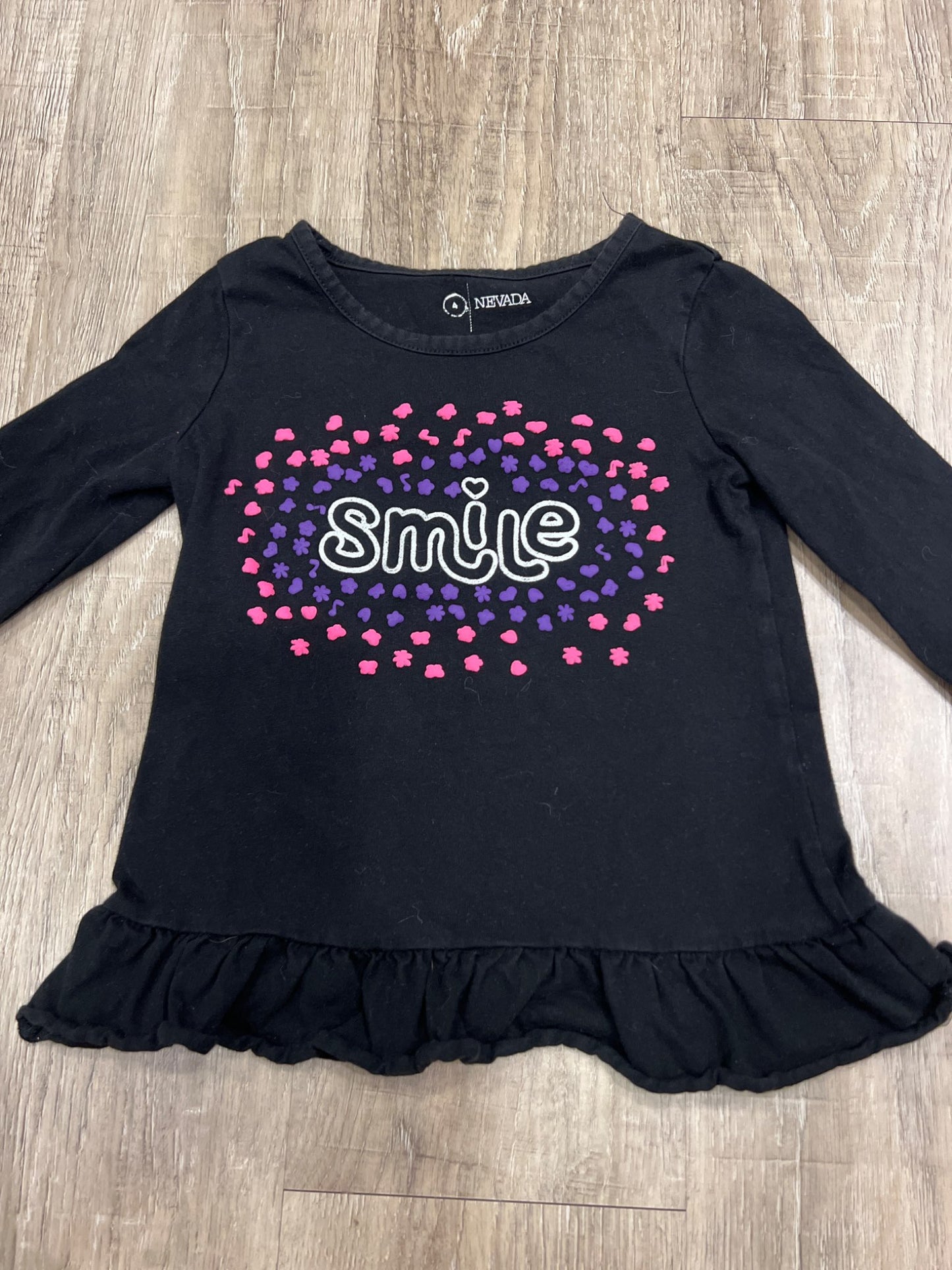 *Nevada black 4T smile shirt, Kids 4/4T