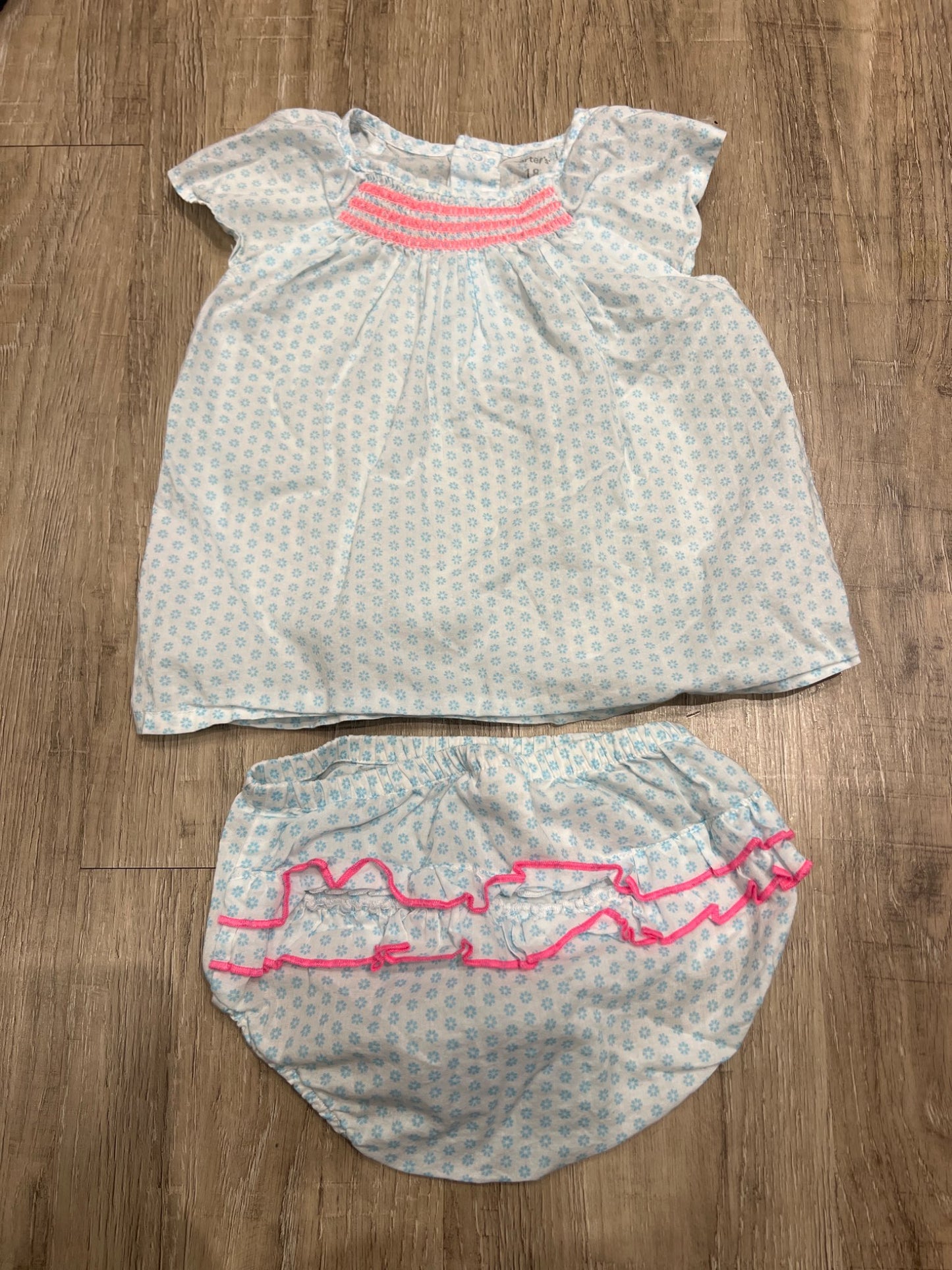 *Carters 18 month matching summer top and short, Kids 18 Month (12-18M)