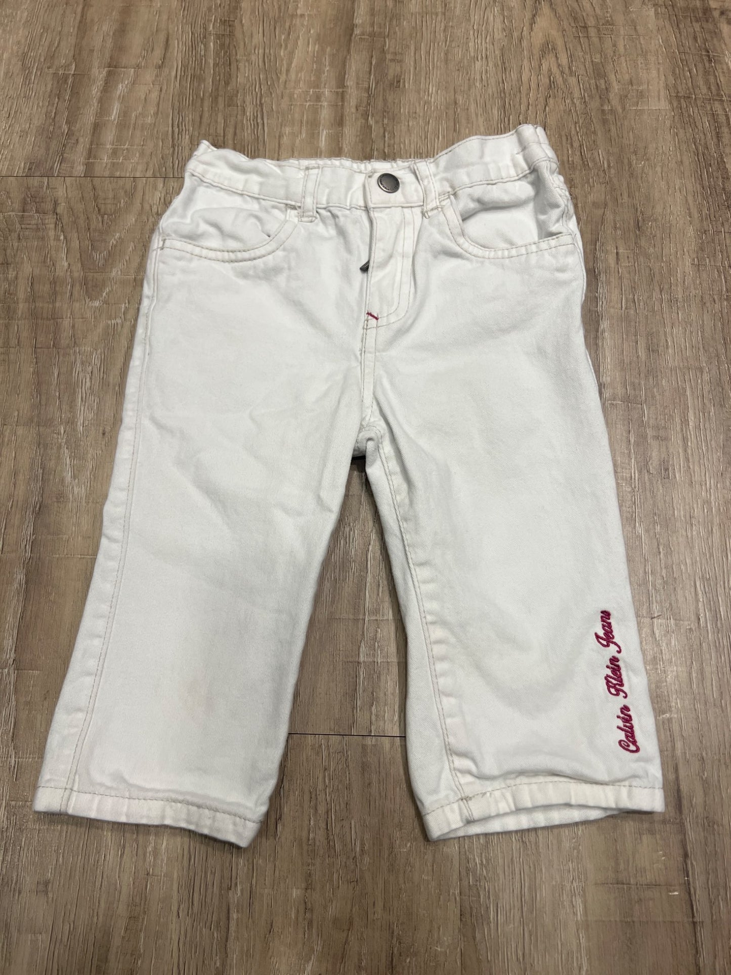 *Calvin Klein 3T white Jean capris, Kids 3T