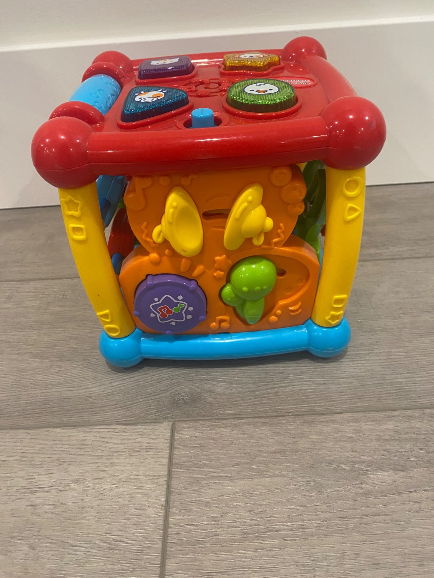 Vtech Busy Learners Activity Cube