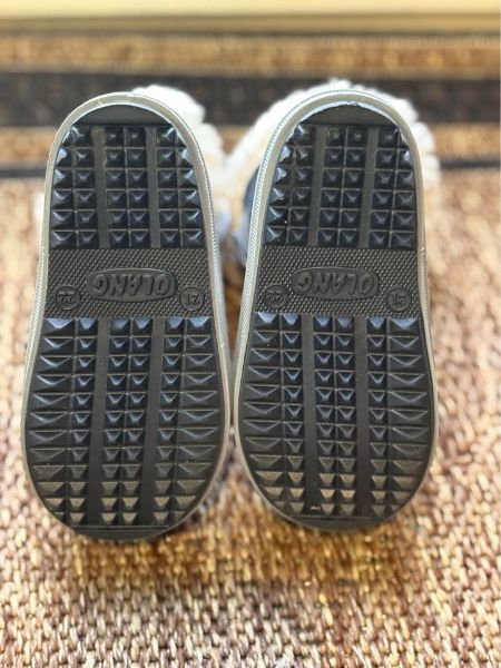 Olang Toddler Girls Winter Boots Size 5/5.5 (Retails for $90) , Shoes 5.5 (Walkers:12-24 mth)