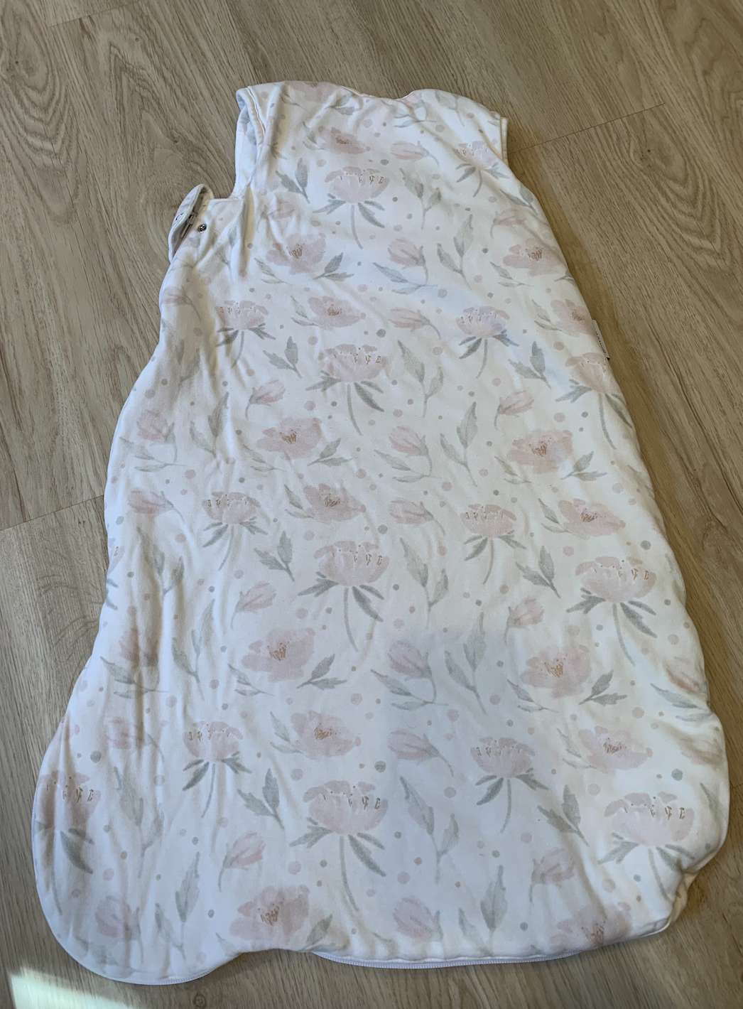 Glitter & Spice 2.5tog sleepsac 6-18m ; retails $65 Blossoms, 6-12 Months (Medium)