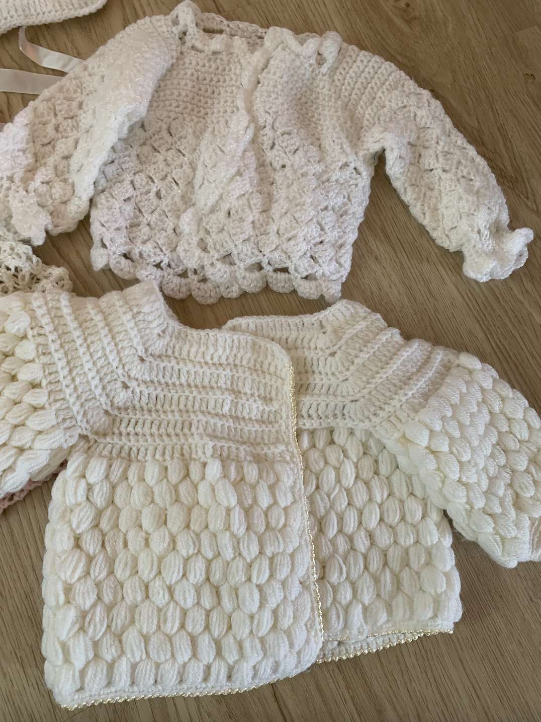 Vintage baby girl knit outfits & bonnets, Kids 3 Month (0-3M)