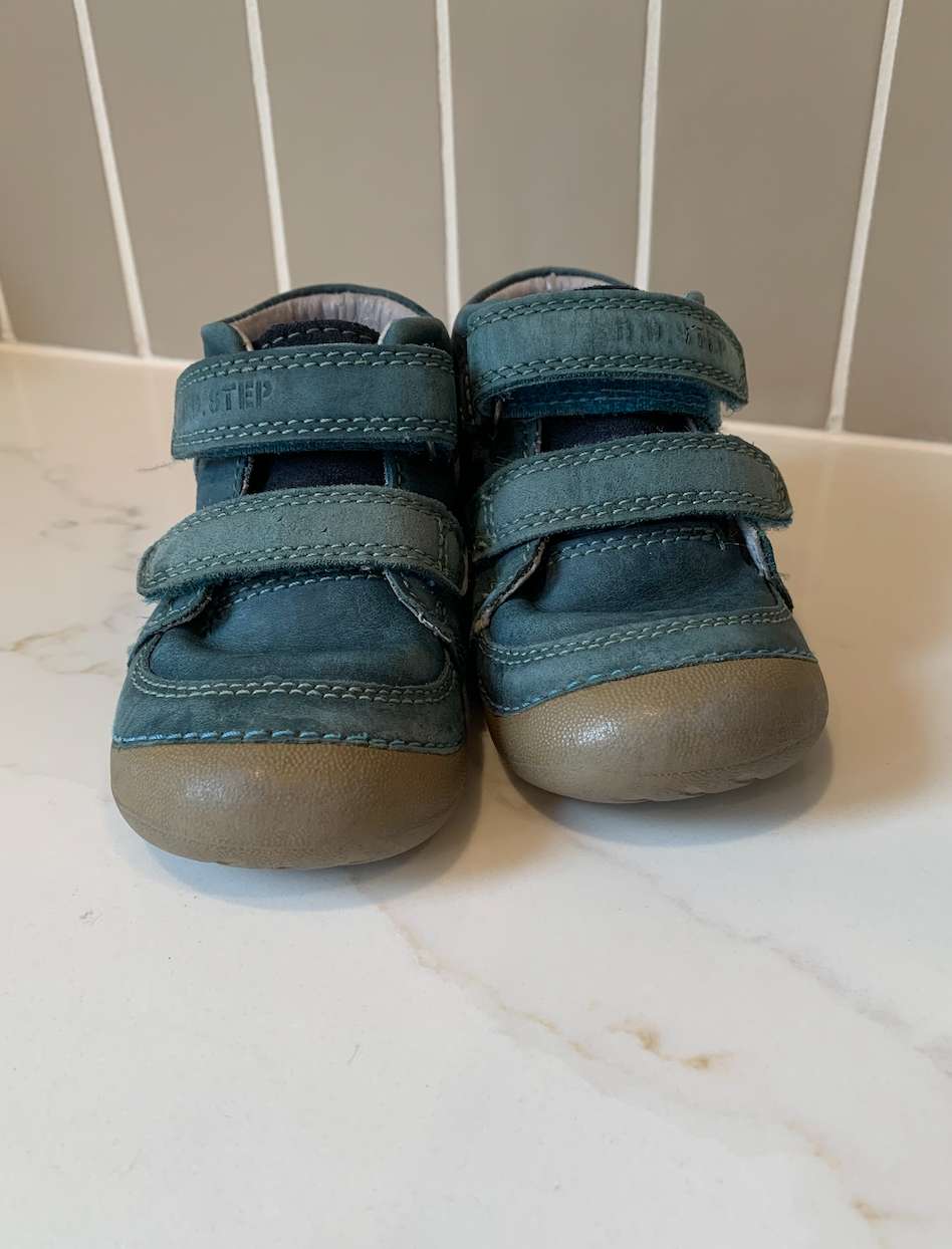 DD Step European baby shoes Size 20, Shoes 4.5 (Walkers:12-24 mth)