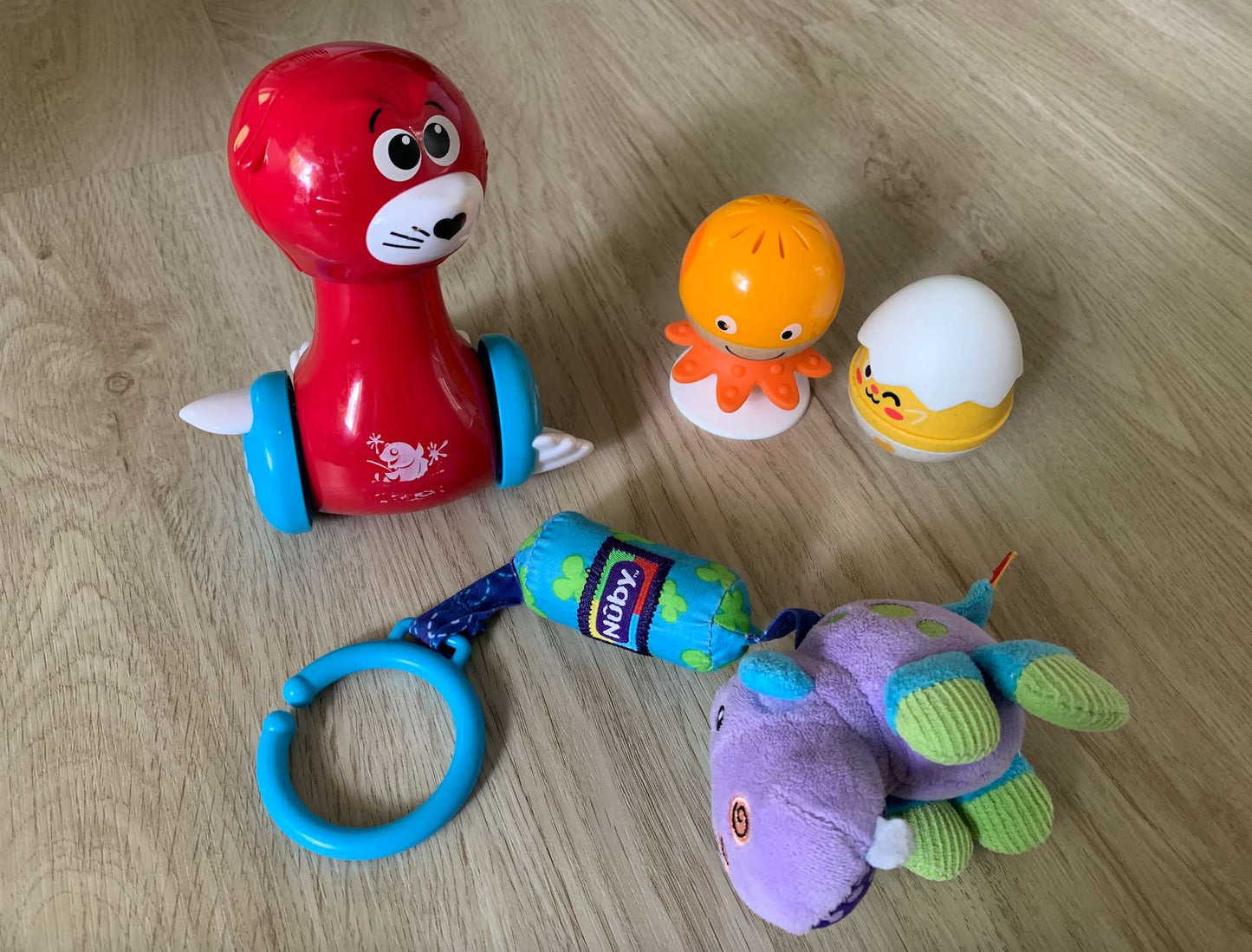Baby shaker toys; carseat toy