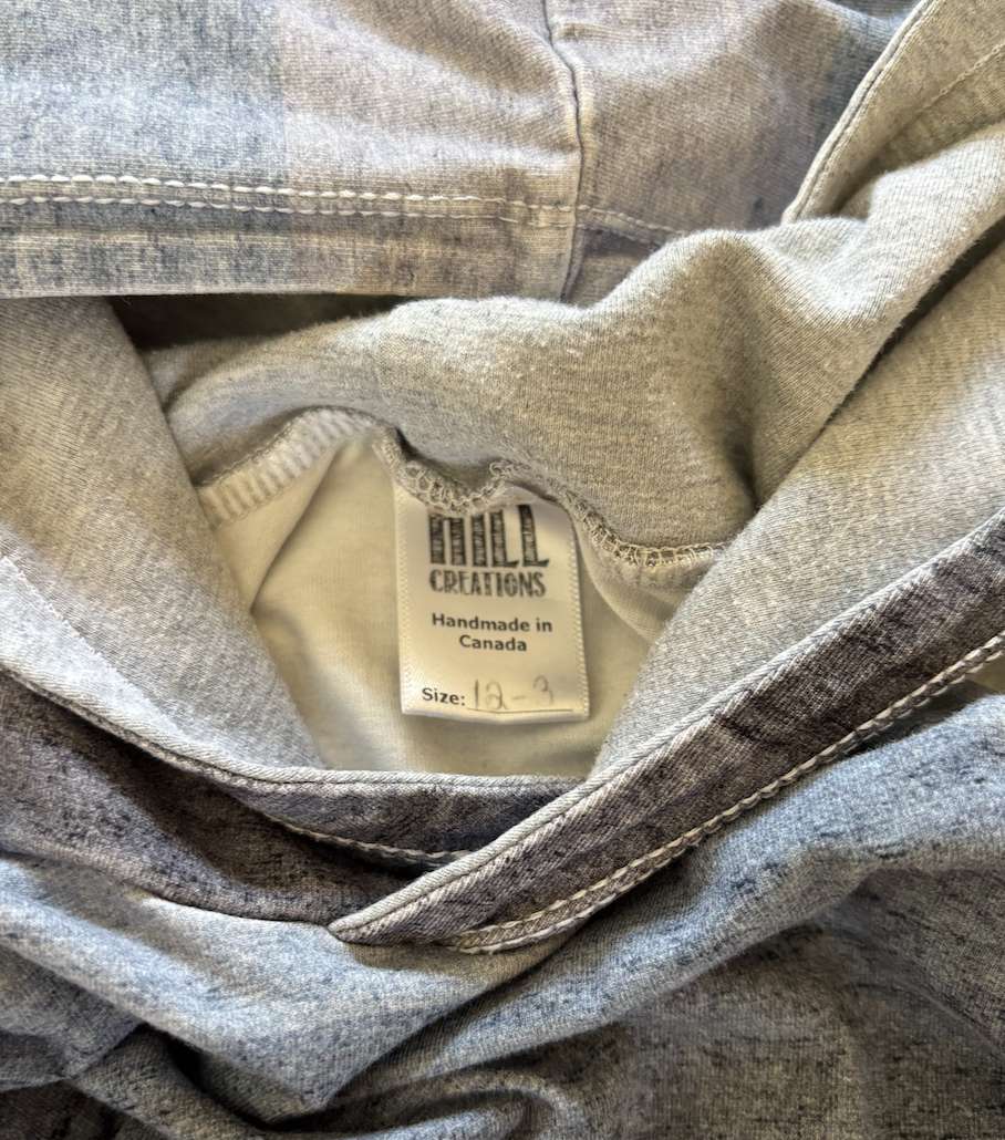 Small shop grow with me sweater; striped , Kids 2T