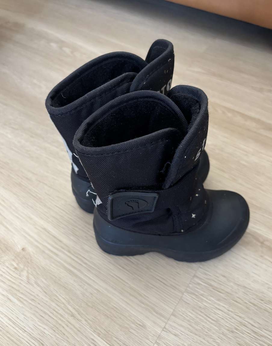 C6 sparkle star stonz boots , Shoes 6 (Walkers:12-24 mth)