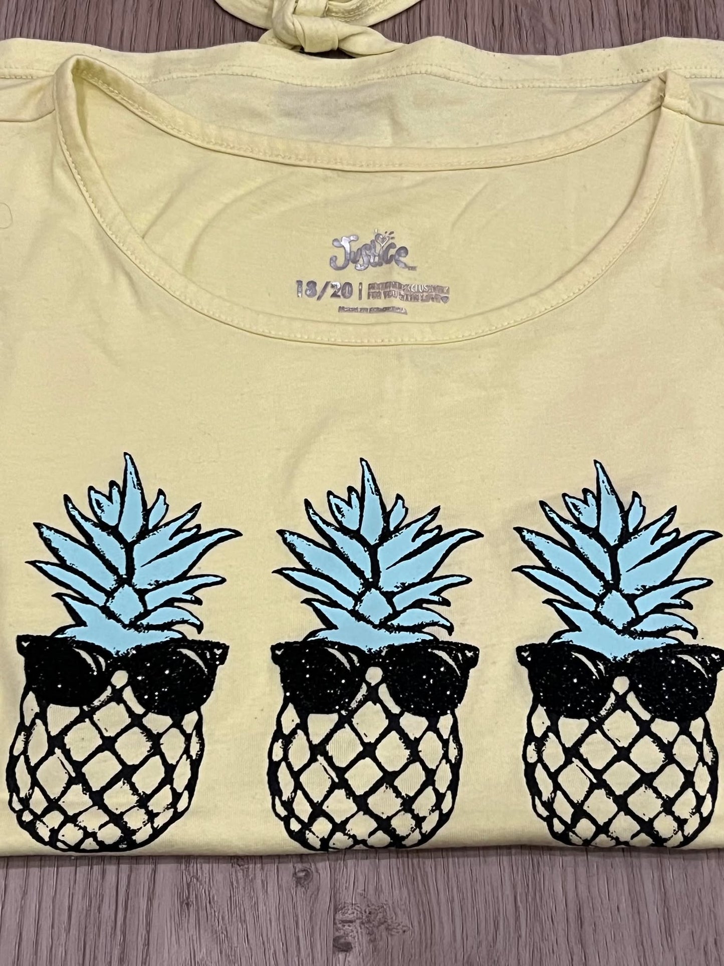 Girls, Yellow Tank Top with Pineapples "See the Sunny Side" Shirt from Justice, size 18/20, VGUC, Kids 18