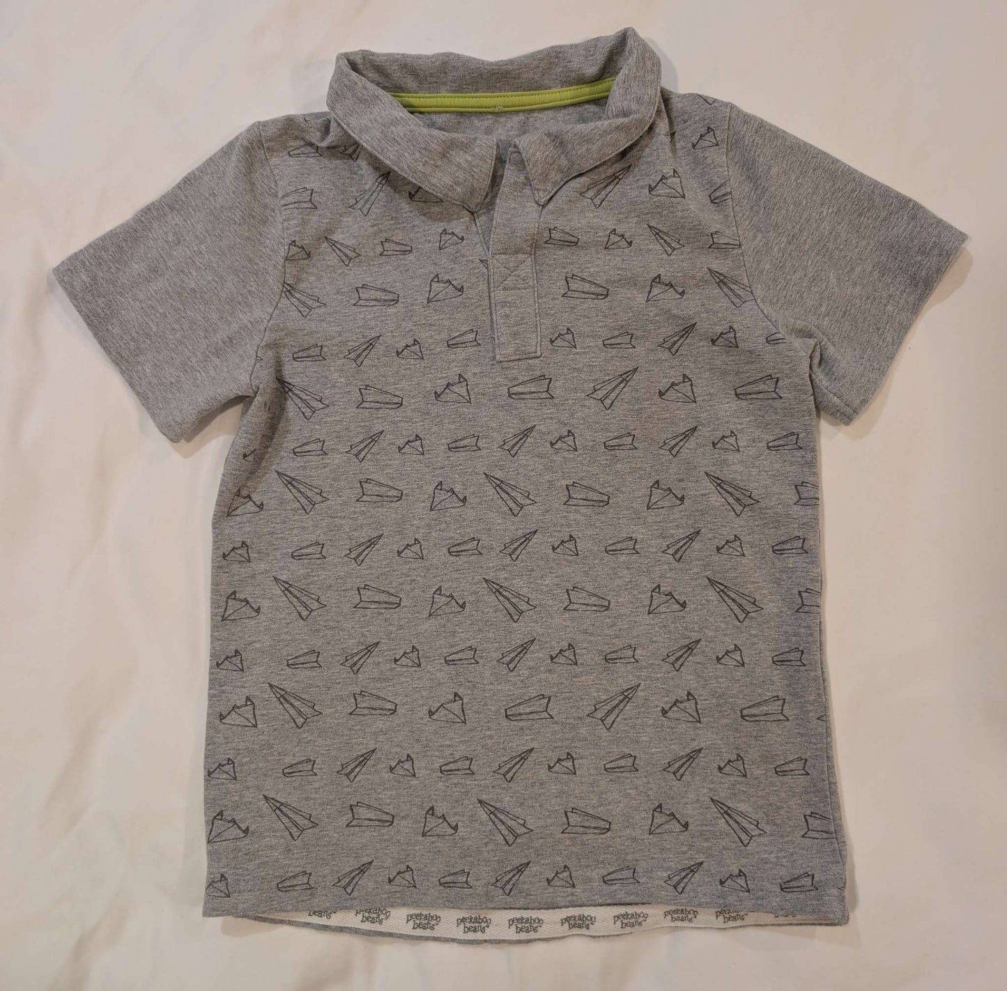 2 Peekaboo Beans Shirts, Size 5/6, Kids 5/5T (extra small)