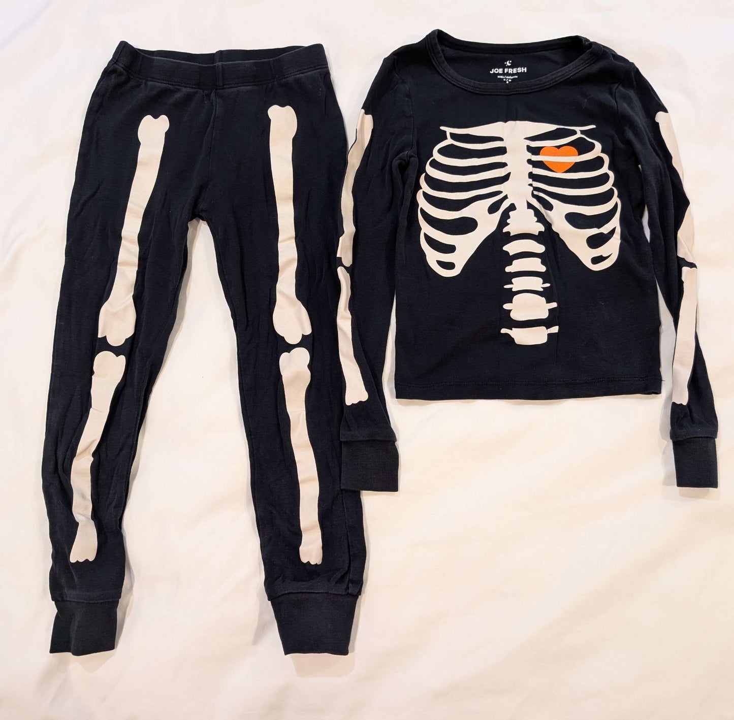 2 Pairs Size 6 PJs, Petit Lem and Joe Fresh , Kids 6/6X (extra small)