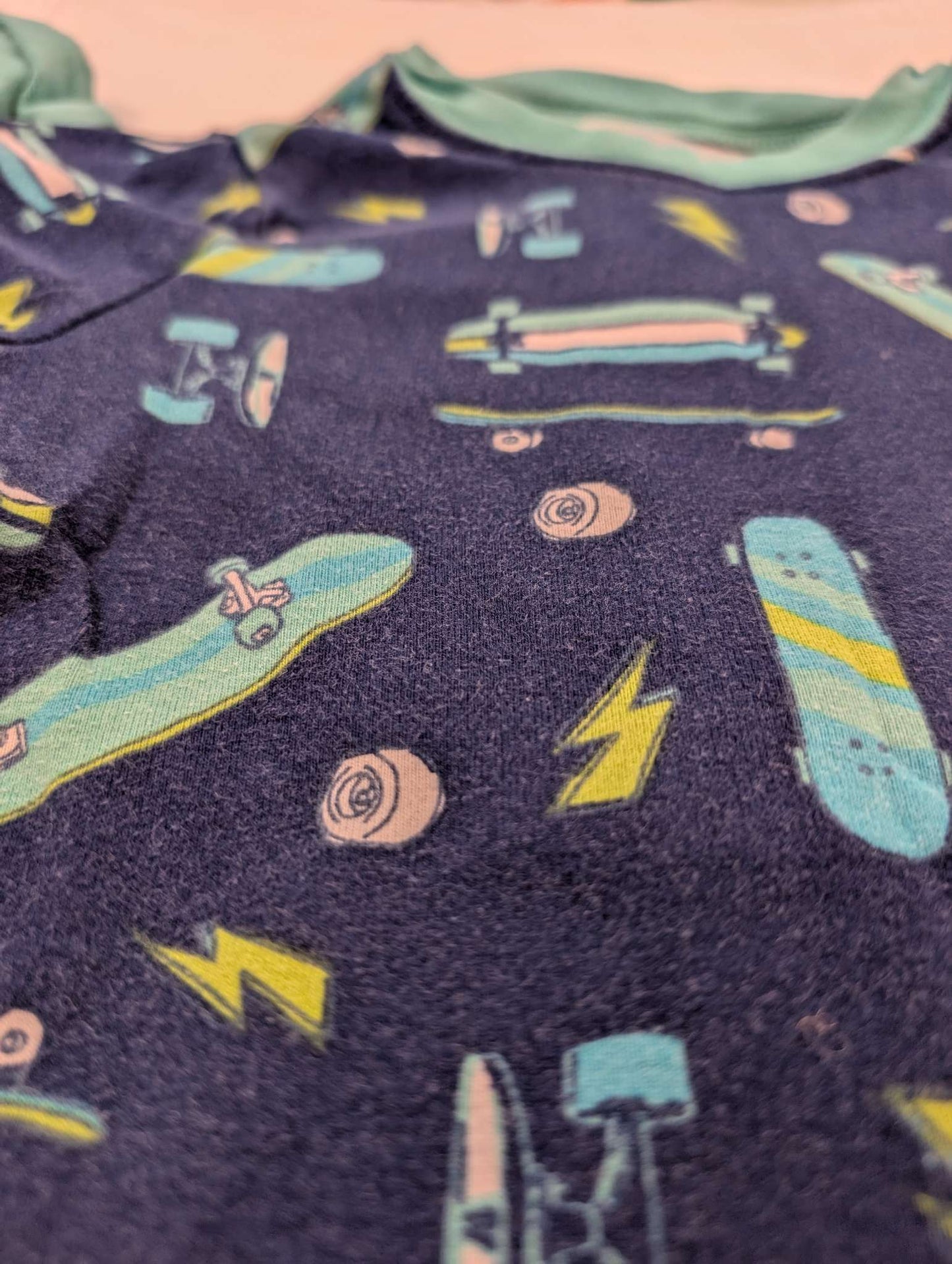 Size 6, Kirkland PJ Set, Skateboards , Kids 6/6X (extra small)