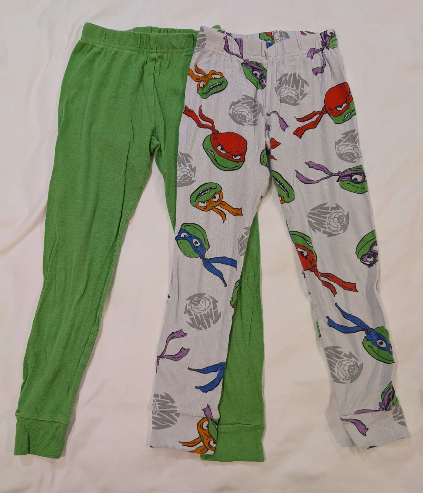 Size 6 Ninja Turtle PJs, Kids 6/6X (extra small)