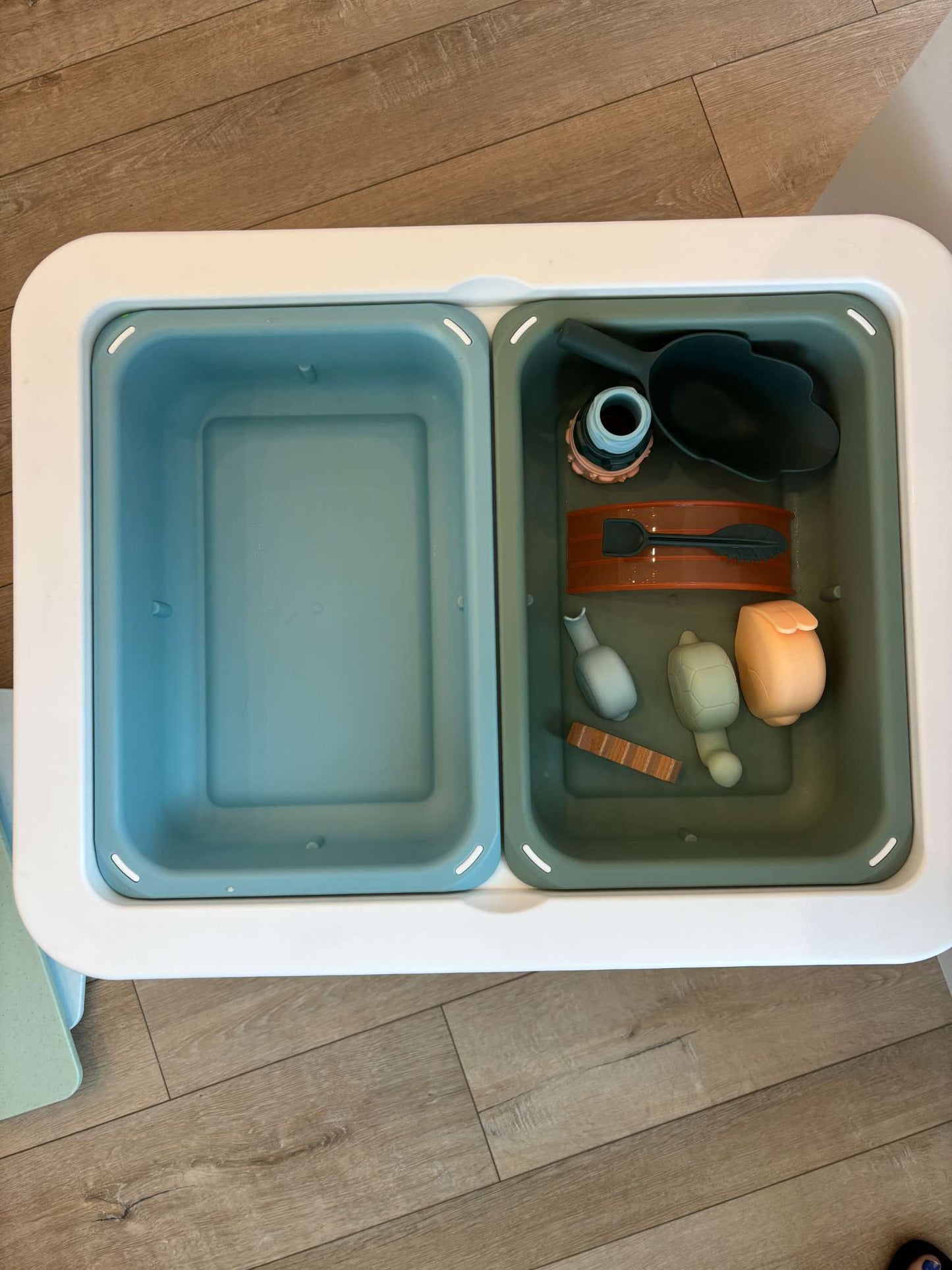 Skip Hop 3 in 1 Sensory Table