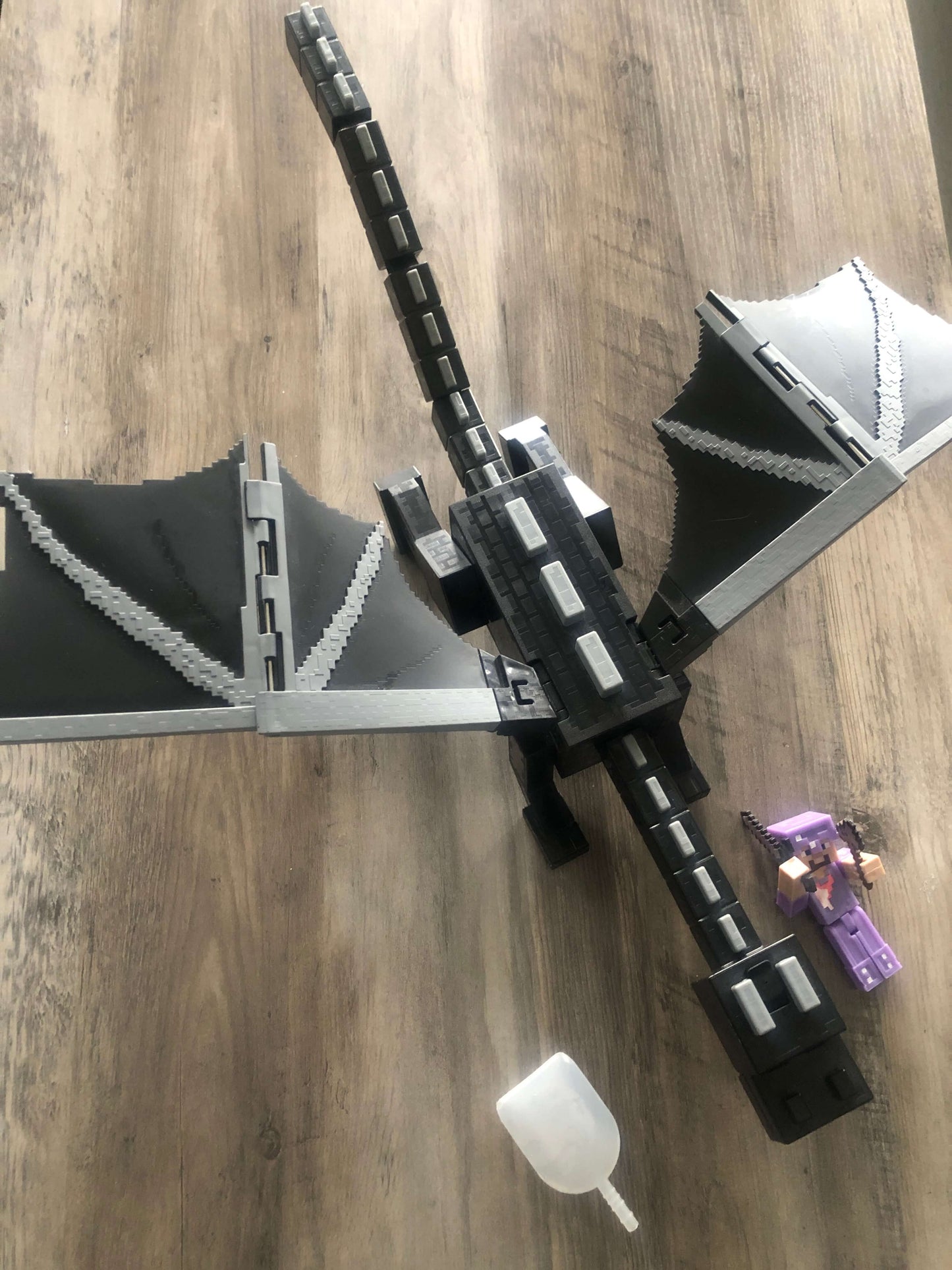 Interactive Ender Dragon vs Steve