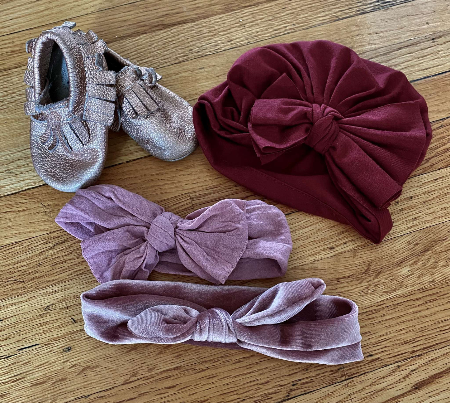 Rose Gold Minimoc Size2 + Head Wrap + Bows x2, Shoes 2 (Baby: 0-12 mth)