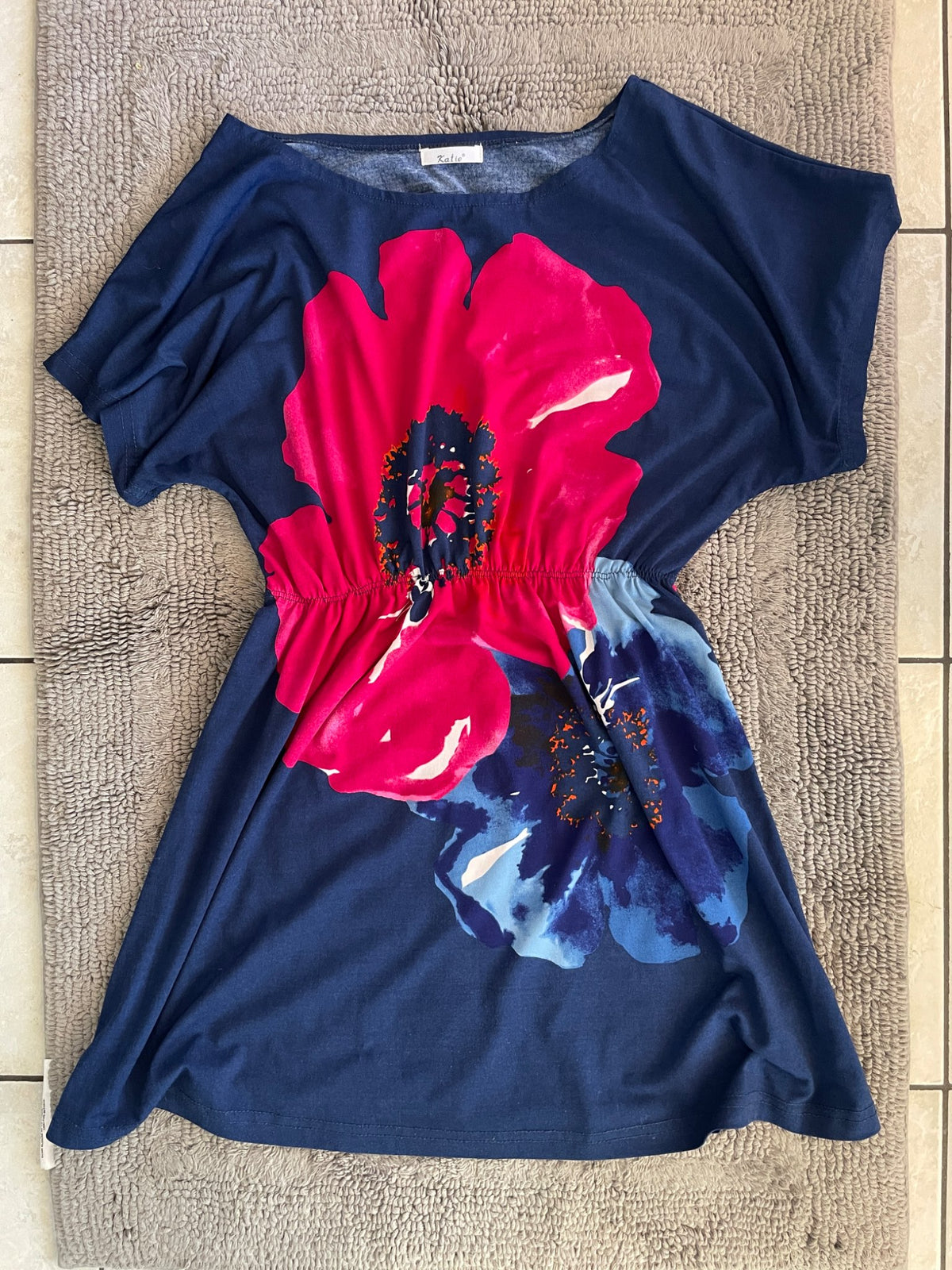Blue/magenta floral maternity top size L , Maternity L (12-14)