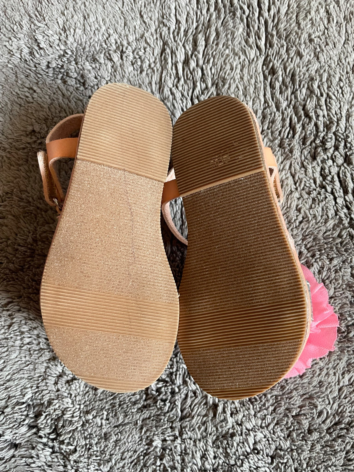 Gap size 7 pink sandals , Shoes 7 (Walkers:12-24 mth)