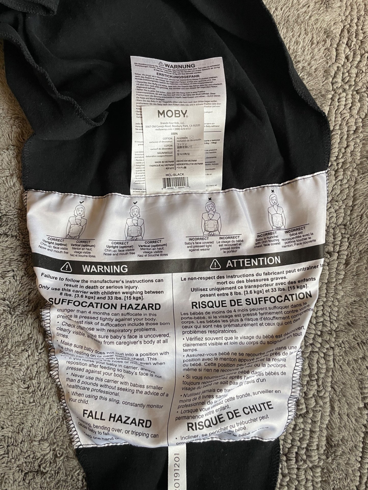 Moby Baby wrap, black. *retails for $79.99!