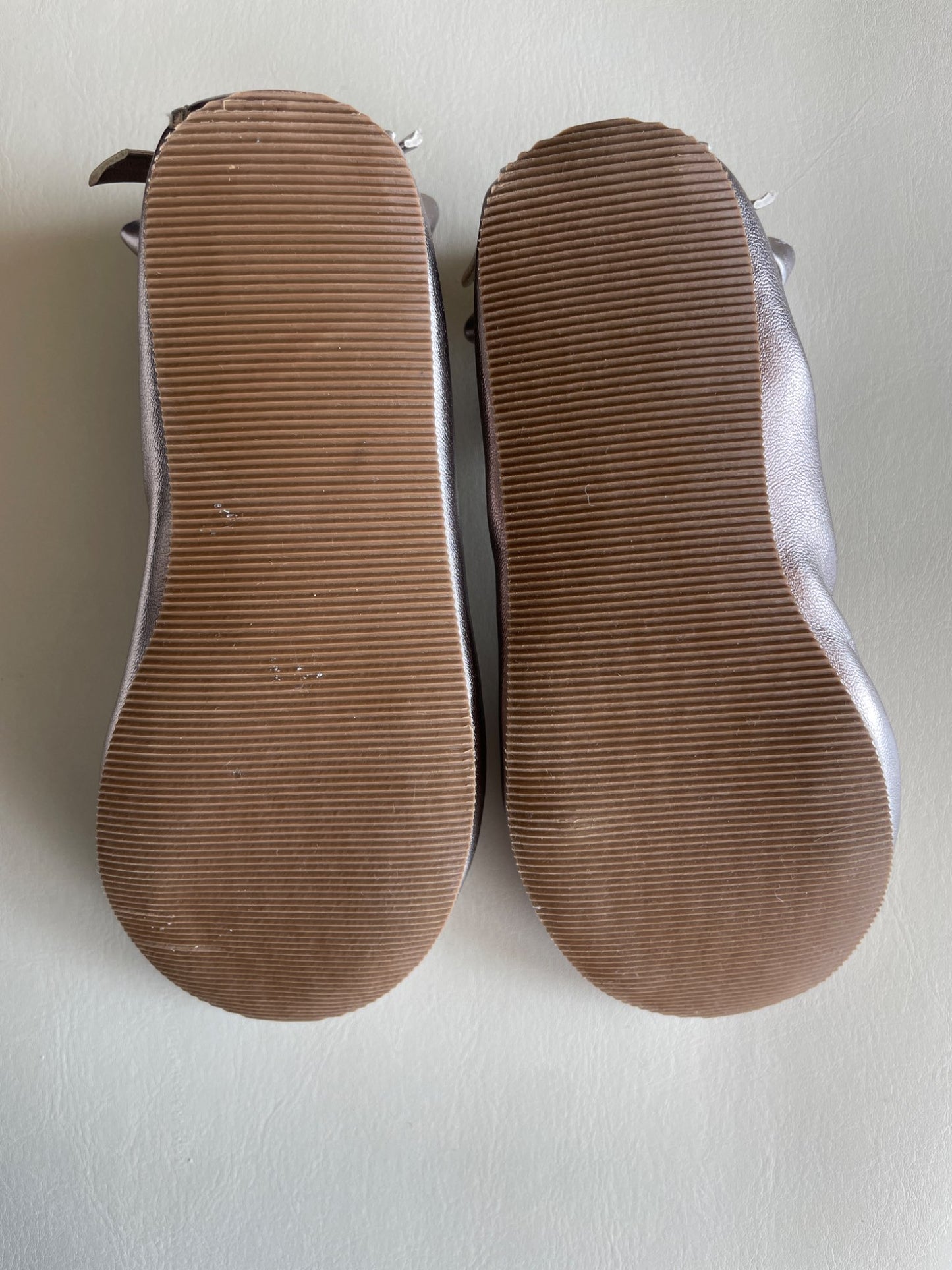 Gap size 7 toddler girls dress shoes , Shoes 7 (Walkers:12-24 mth)