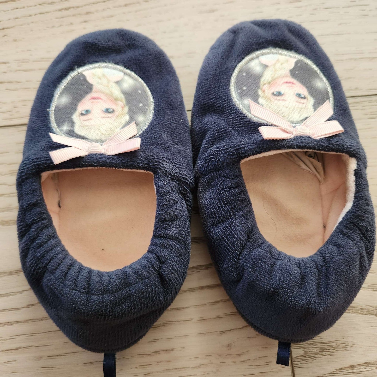 Elsa slippers, toddler size 10 - 11.5 , Shoes 10 (Toddler:2-4yr)