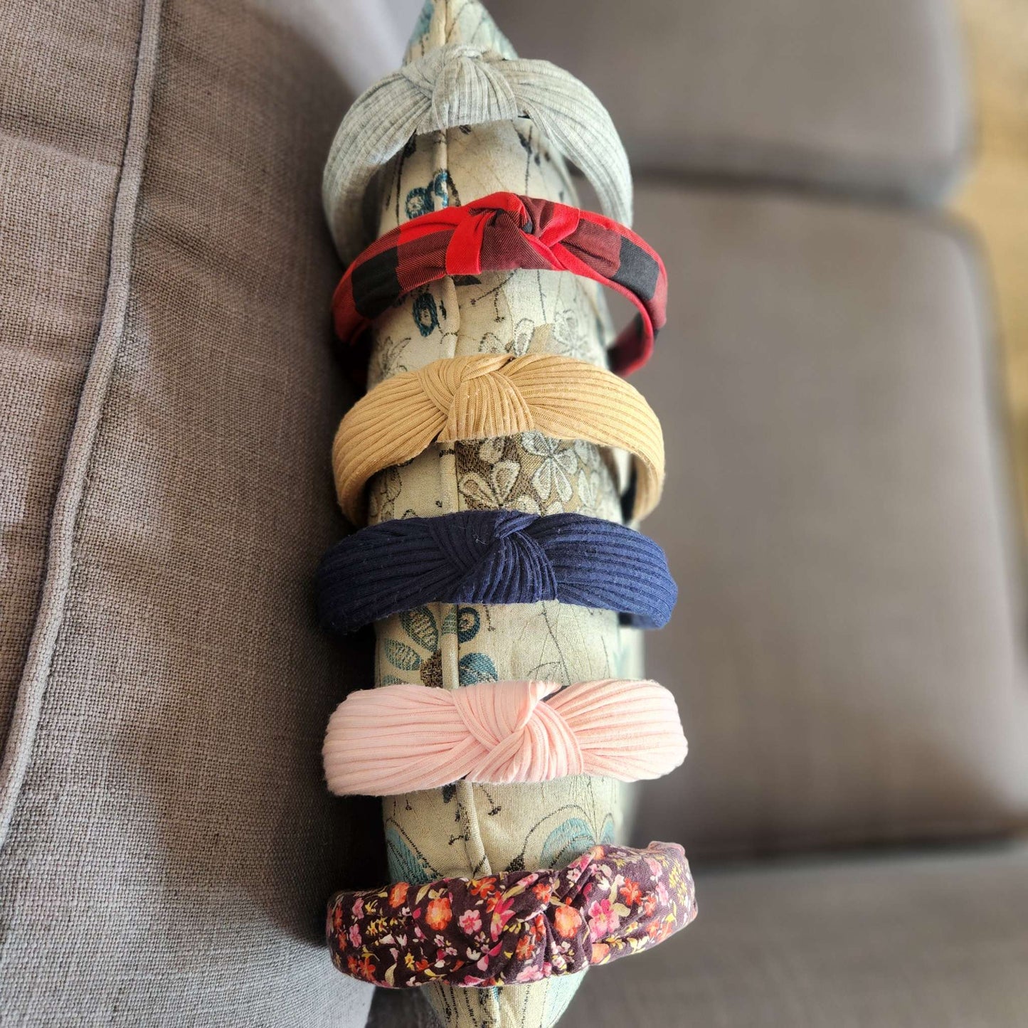 Knotted hair bands