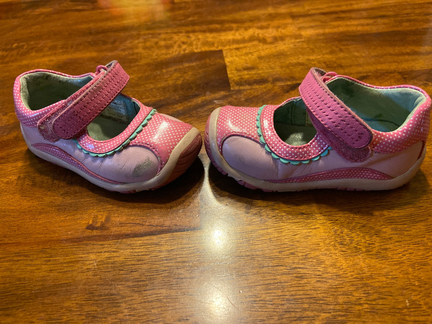 Stride Rite shoes size 4.5, Shoes 4.5 (Walkers:12-24 mth)